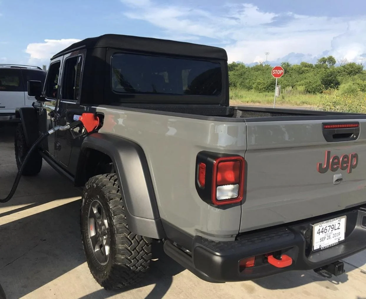 Jeep Gladiator STING GRAY Gladiator JT Club 7E6355BD-DDF8-48D5-9BB8-E9321A0BB47F