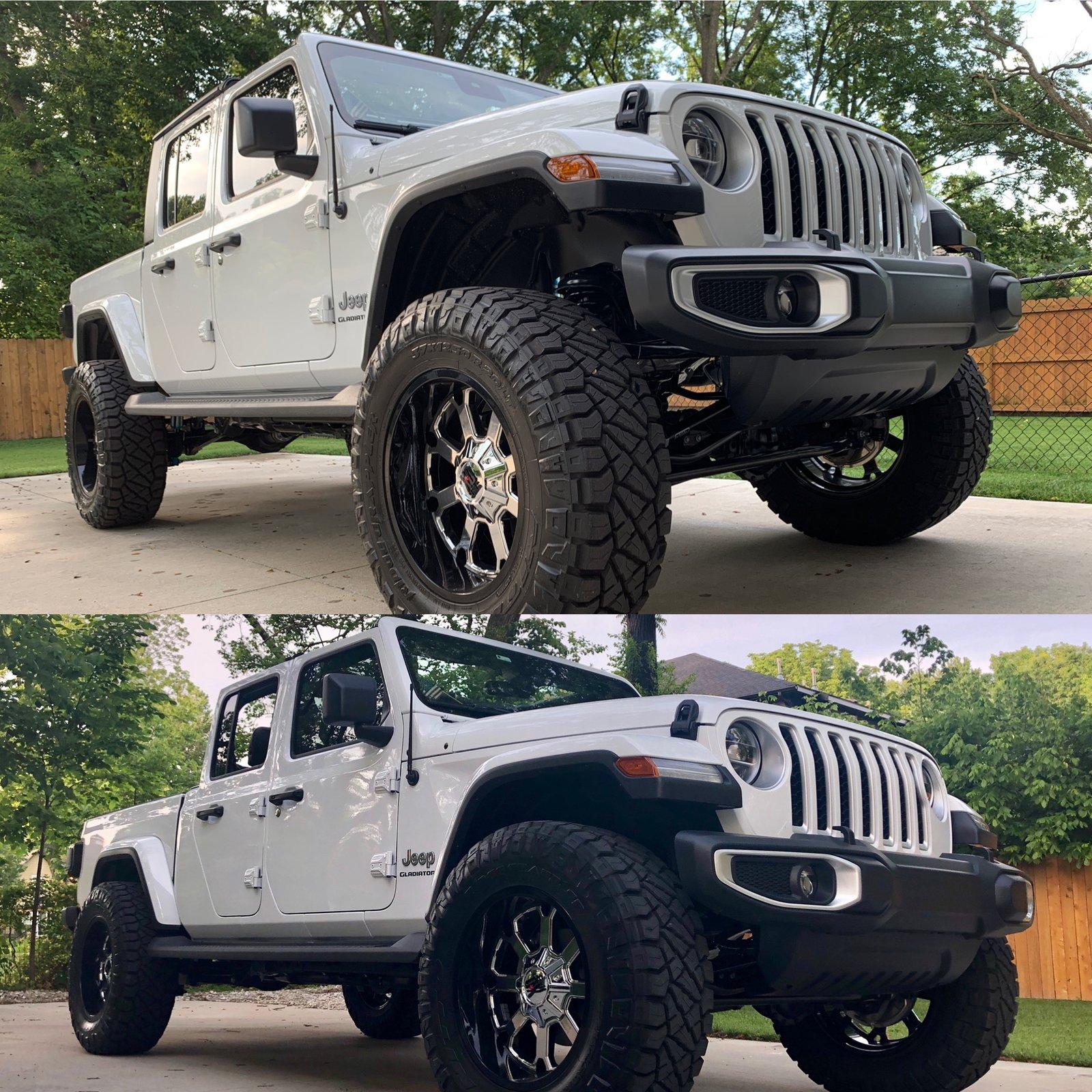 Jeep Gladiator BRIGHT WHITE Gladiator JT Club FC856D90-9854-43AF-9484-524885AE10D3