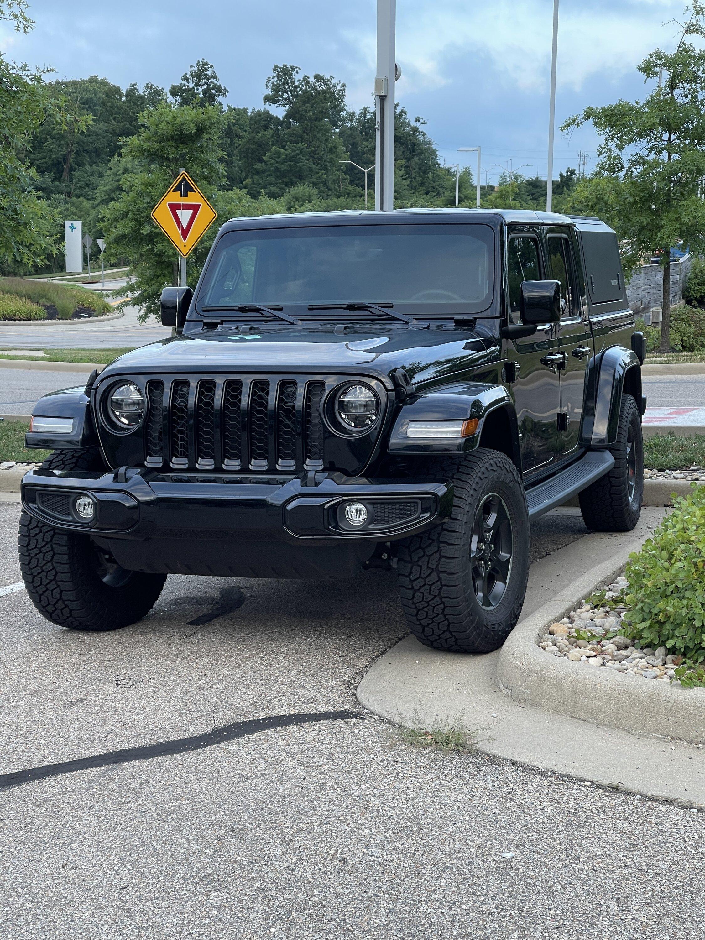 Jeep Gladiator Traded '21 Gladiator for '22 Wrangler BCACE26D-F5D6-4F36-B167-621FC056CE3A