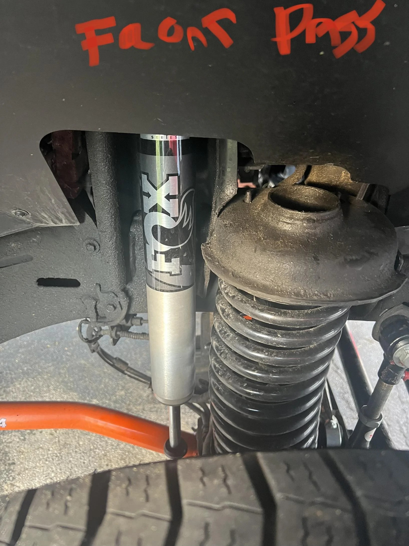 Jeep Gladiator Death wobble or death from uhaul 01FE7B1B-B315-414D-B04E-CF38214C6A5A