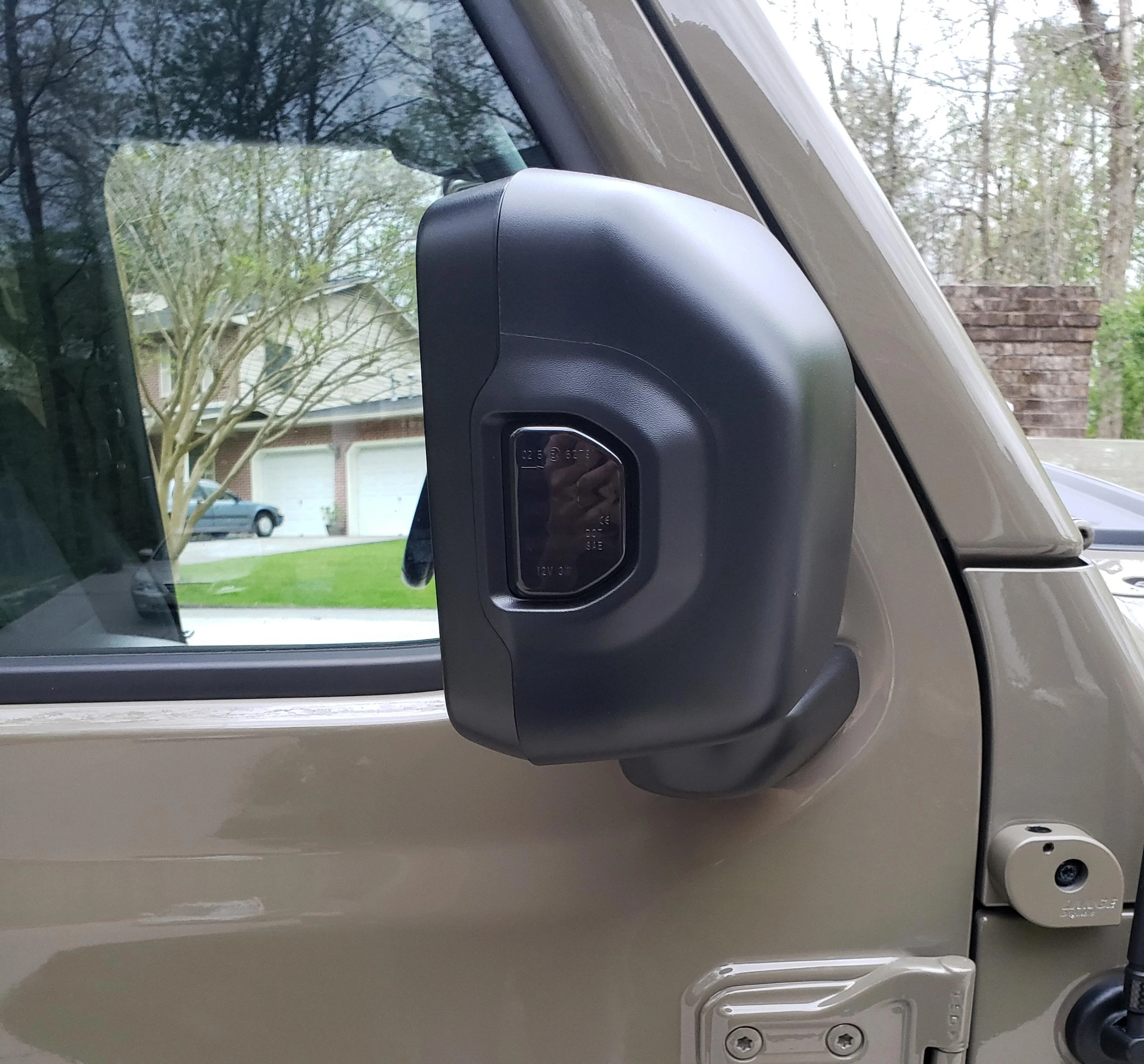 Jeep Gladiator What the hell is up with the Euro spec Gladiator? 20220417_191129