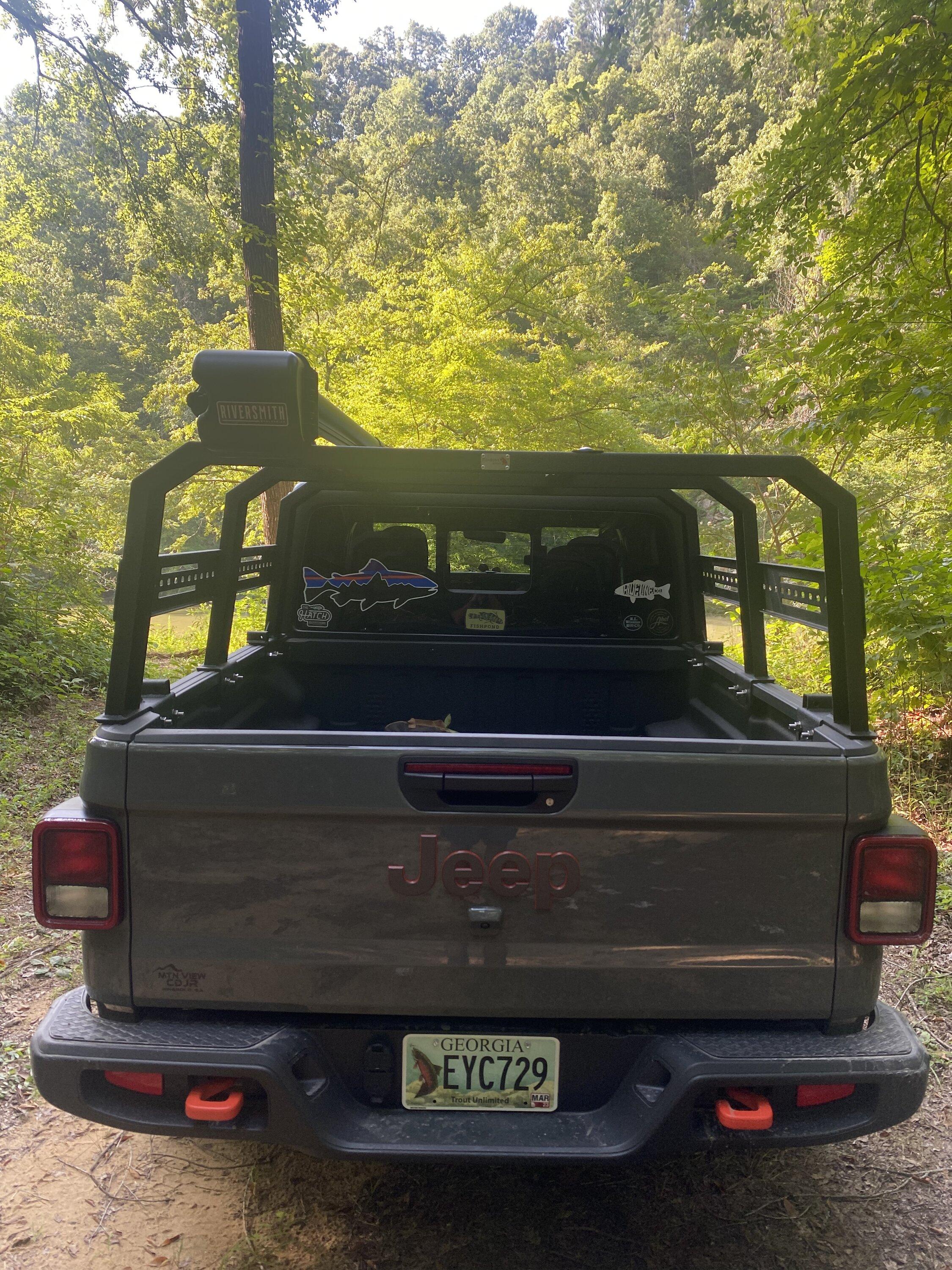 Jeep Gladiator Fishbone Off-road Bed Rack - $800 13304A8B-BBDC-4E16-8D2E-E2EDFD3ED26D