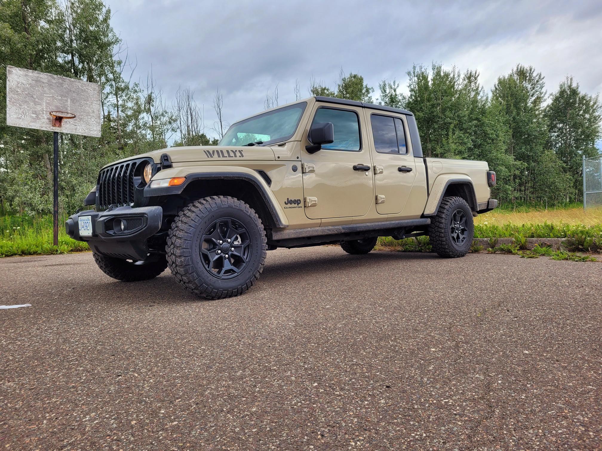 Jeep Gladiator Gobi Gladiators Waiting Room 20220713_154637