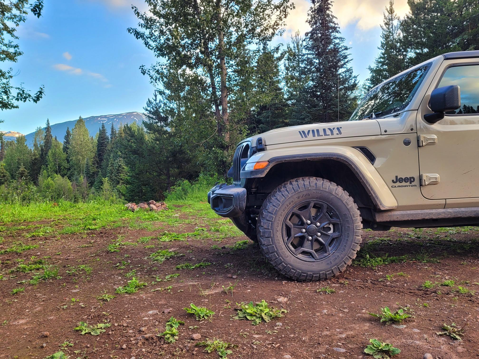 Jeep Gladiator Gobi Gladiators Waiting Room 20220716_205708