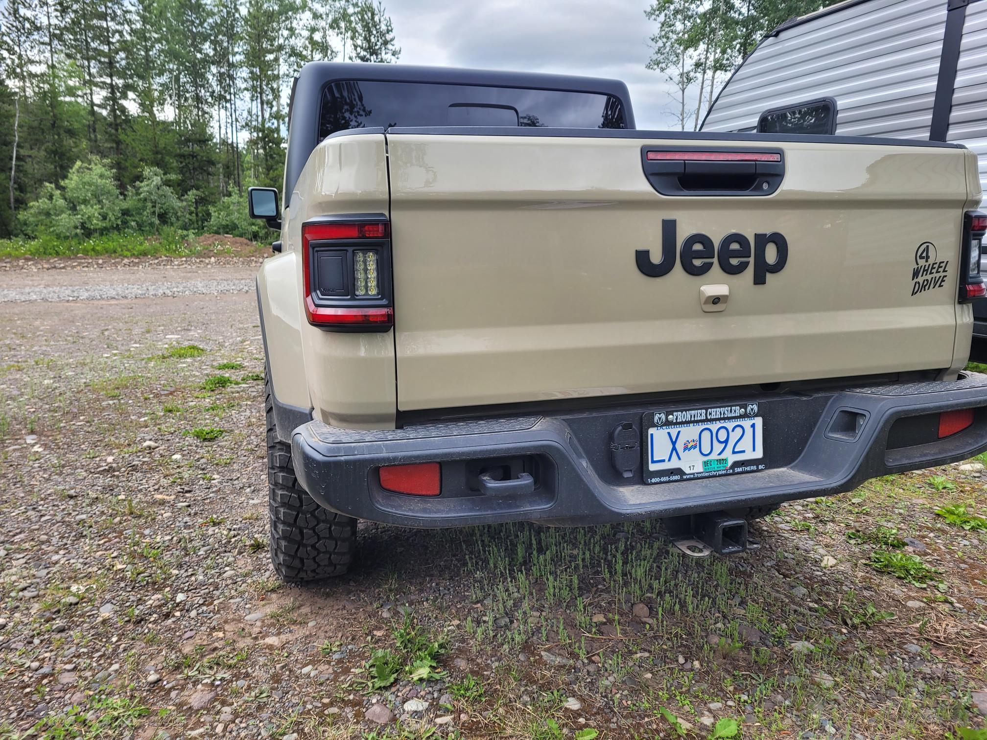 Jeep Gladiator Gobi Gladiators Waiting Room 20220713_191029