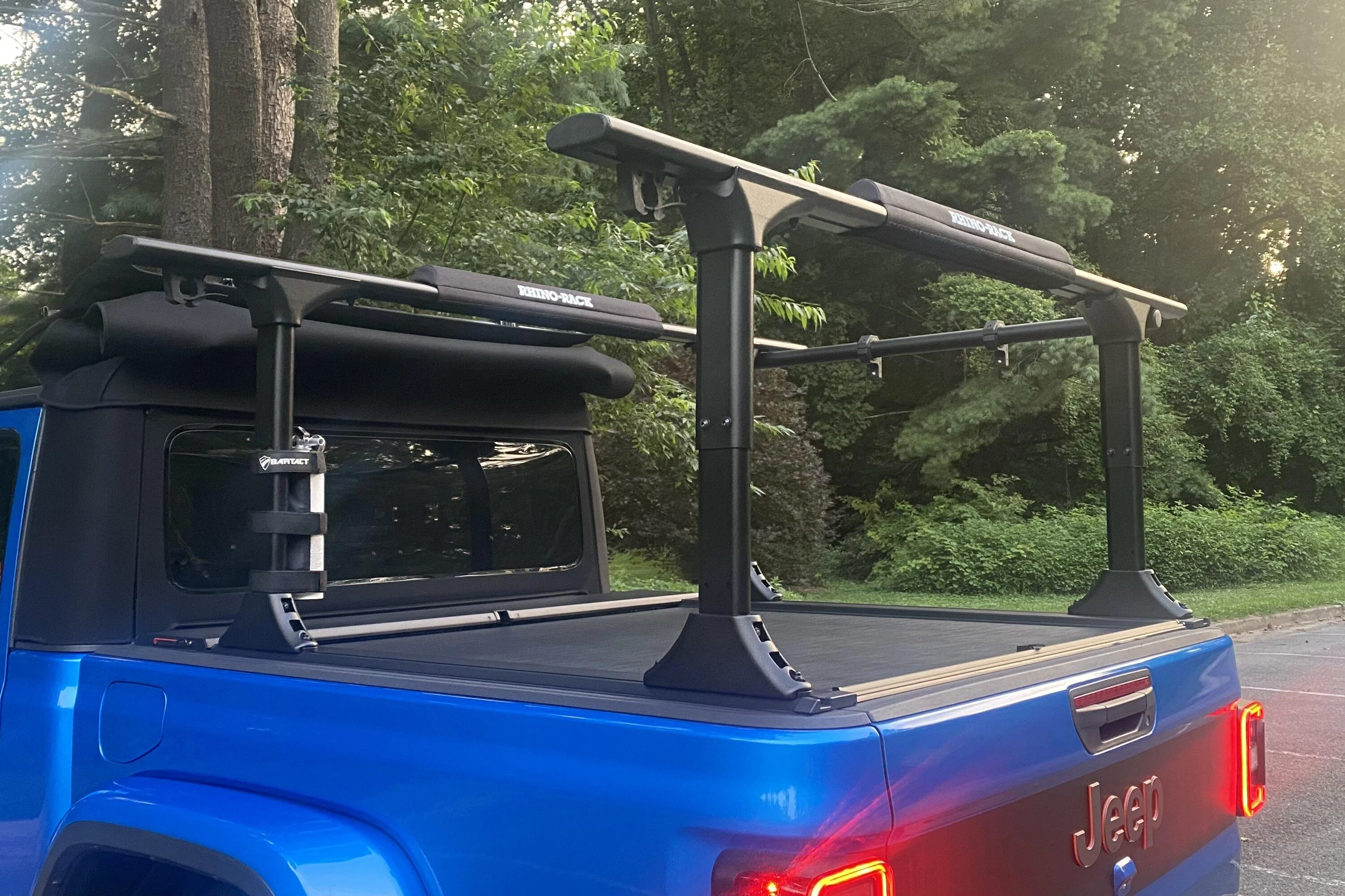 Jeep Gladiator My new rack tonneau combo F796EB62-25AD-460A-9989-2A2D1093FEAD
