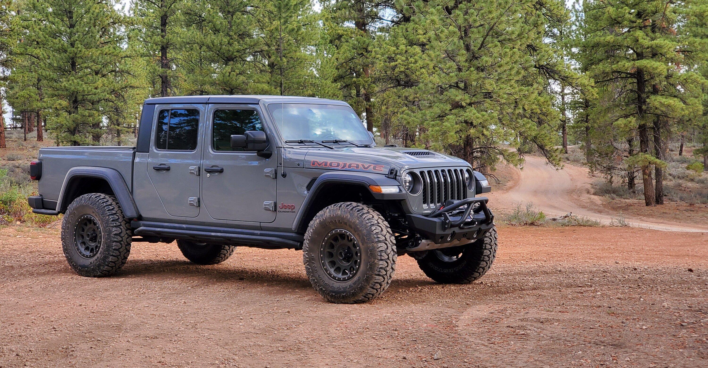 Jeep Gladiator My towing review. UPDATE! Now with 37s! 20220723_074857