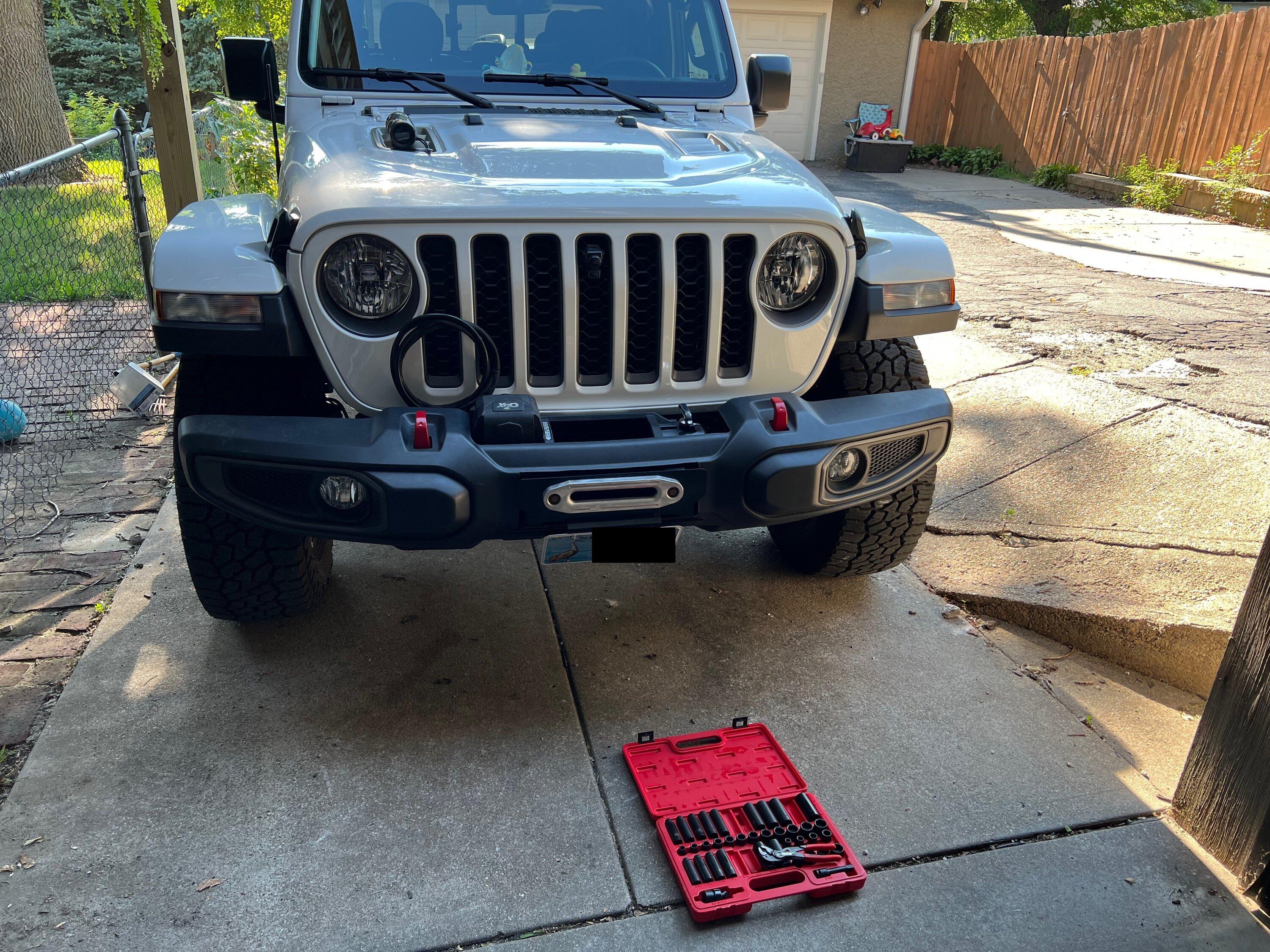 Jeep Gladiator Installed a winch on my stock (plastic) Rubicon bumper - DIY writeup IMG_3131