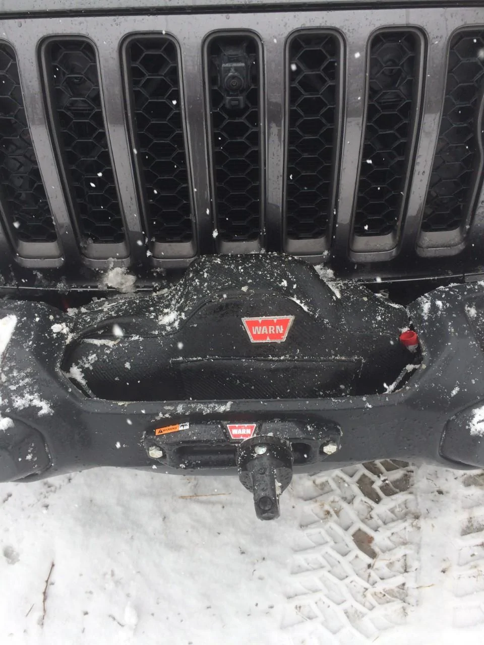 Jeep Gladiator Installed a winch on my stock (plastic) Rubicon bumper - DIY writeup winch3