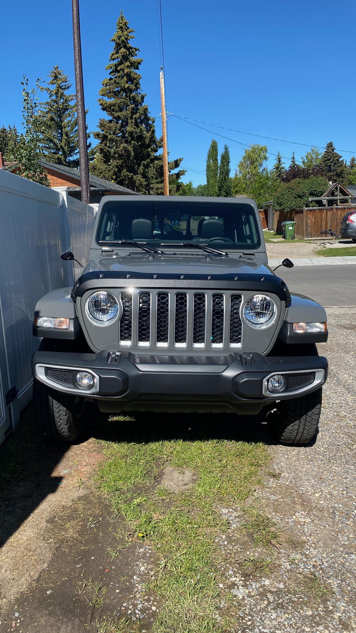 Jeep Gladiator I have been ordered to buy a "bug deflector" IMG_5004