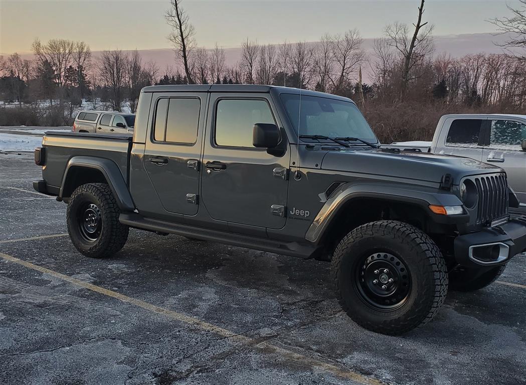 Jeep Gladiator What stock wheels wd u put on a 22 Sting Grey High Altitude? Mojave black rims or Rubicon grey rims? Image 4-24-22 at 11.17 AM (Medium)