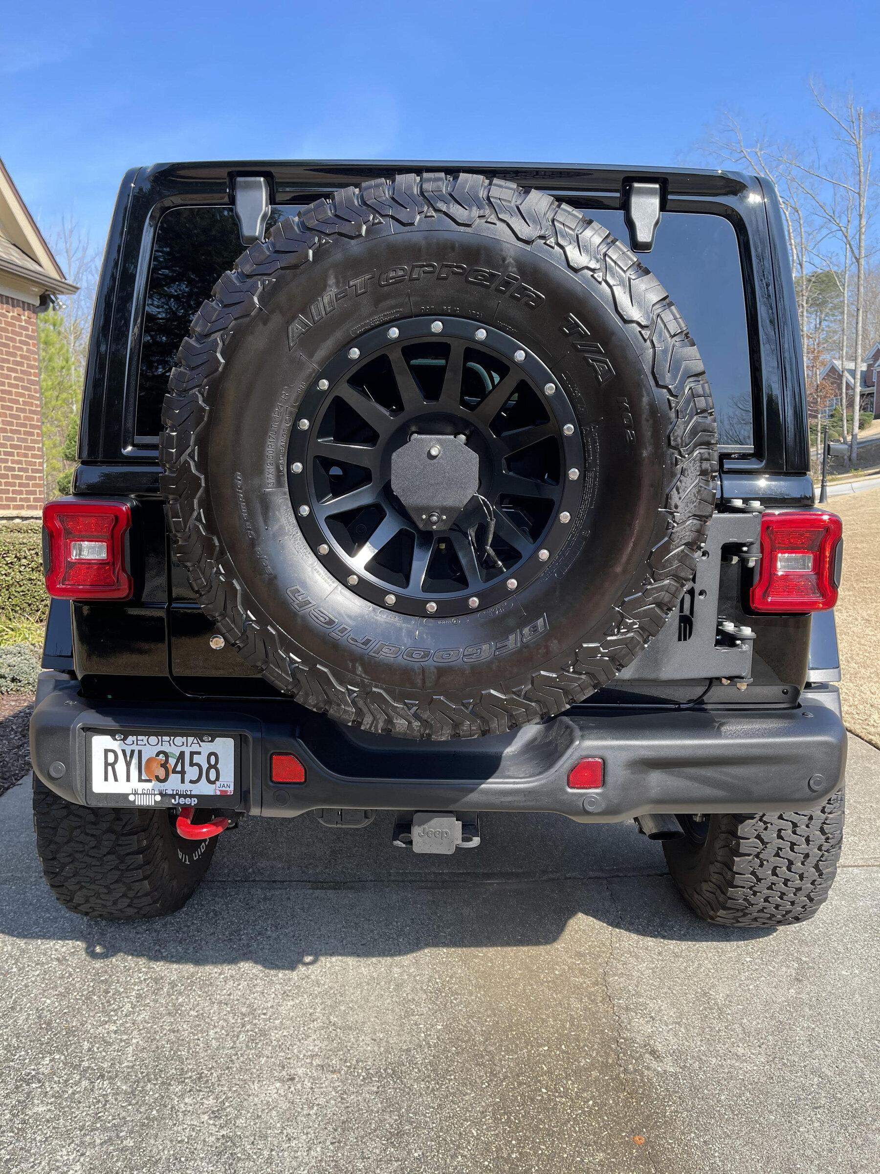 Jeep Gladiator 17x8.5 Icon Compression Wheels - Matte Black (5) - $800 318A6404-8C72-476C-9CB3-67DB7164038A