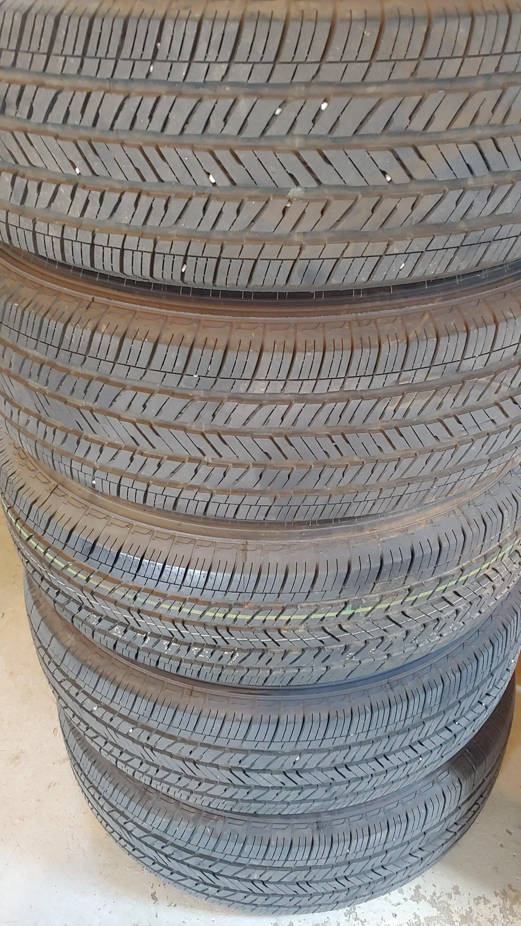 Jeep Gladiator $300 obo - Overland HT tires, wheels with tmps sensors 0730221629a