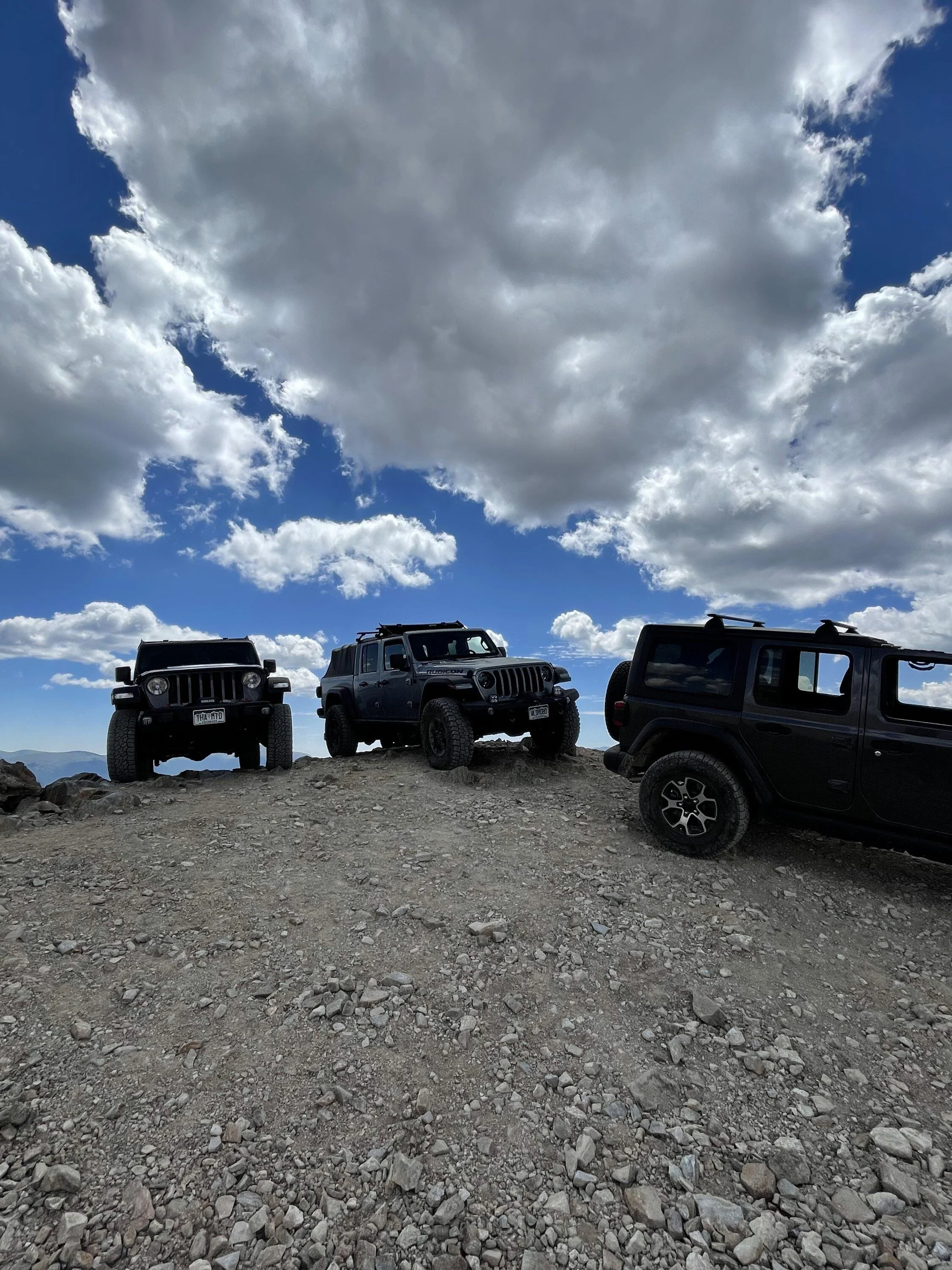 Jeep Gladiator Gladiator Glamour Shots 8D8F862F-6E8A-45B4-8FF9-BDF8B422FCAA