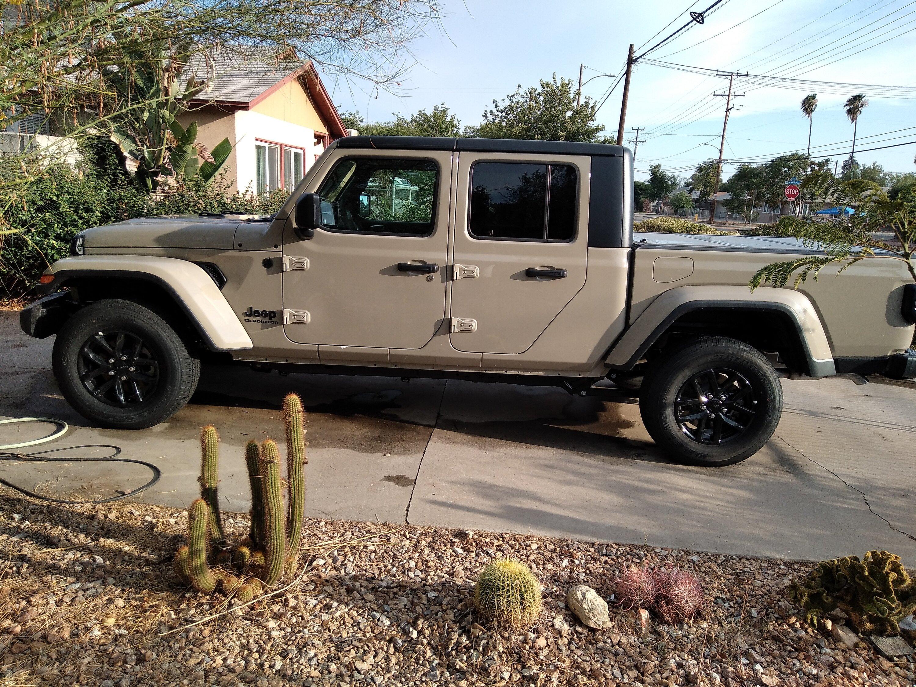 Jeep Gladiator Gobi Gladiators Waiting Room gobi