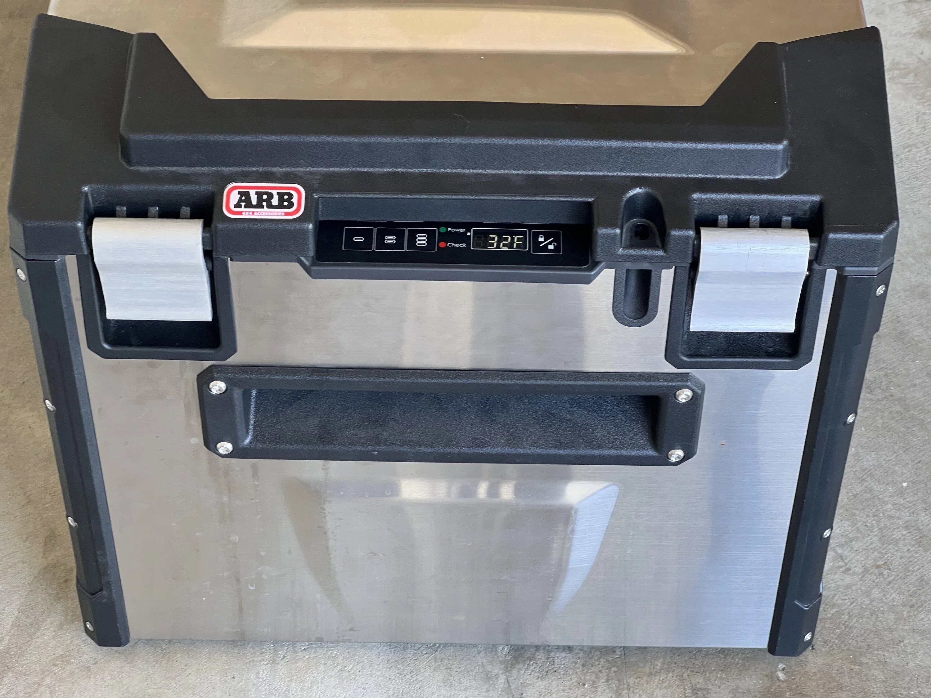 Jeep Gladiator ARB Elements 63 qt. Fridge Freezer 2FEBE147-01DD-40CD-B3FF-E94479951318