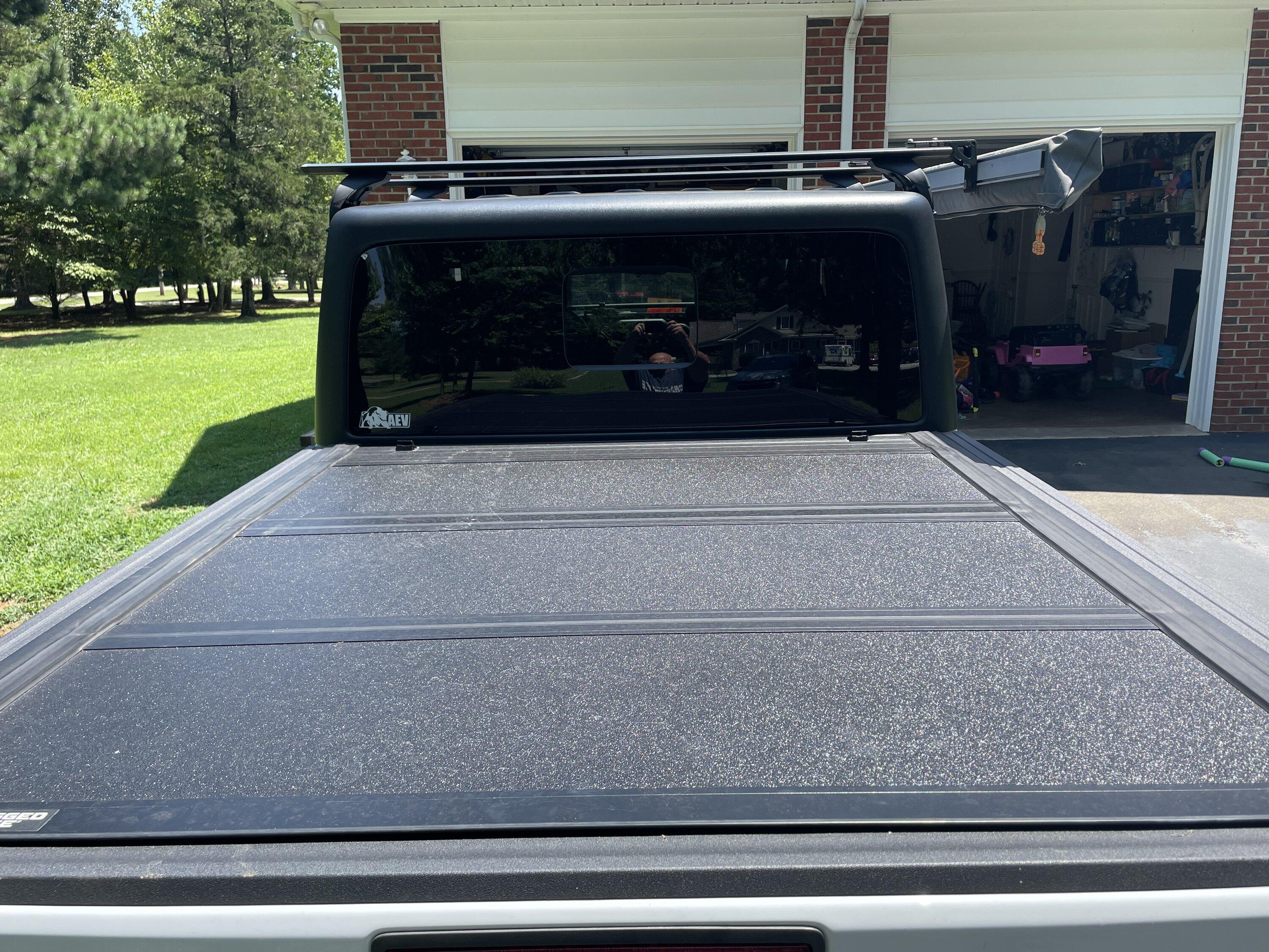 Jeep Gladiator Rugged Ridge Tri-Fold Bed Cover B395843A-E3D7-422C-A40A-A3393F826EEE