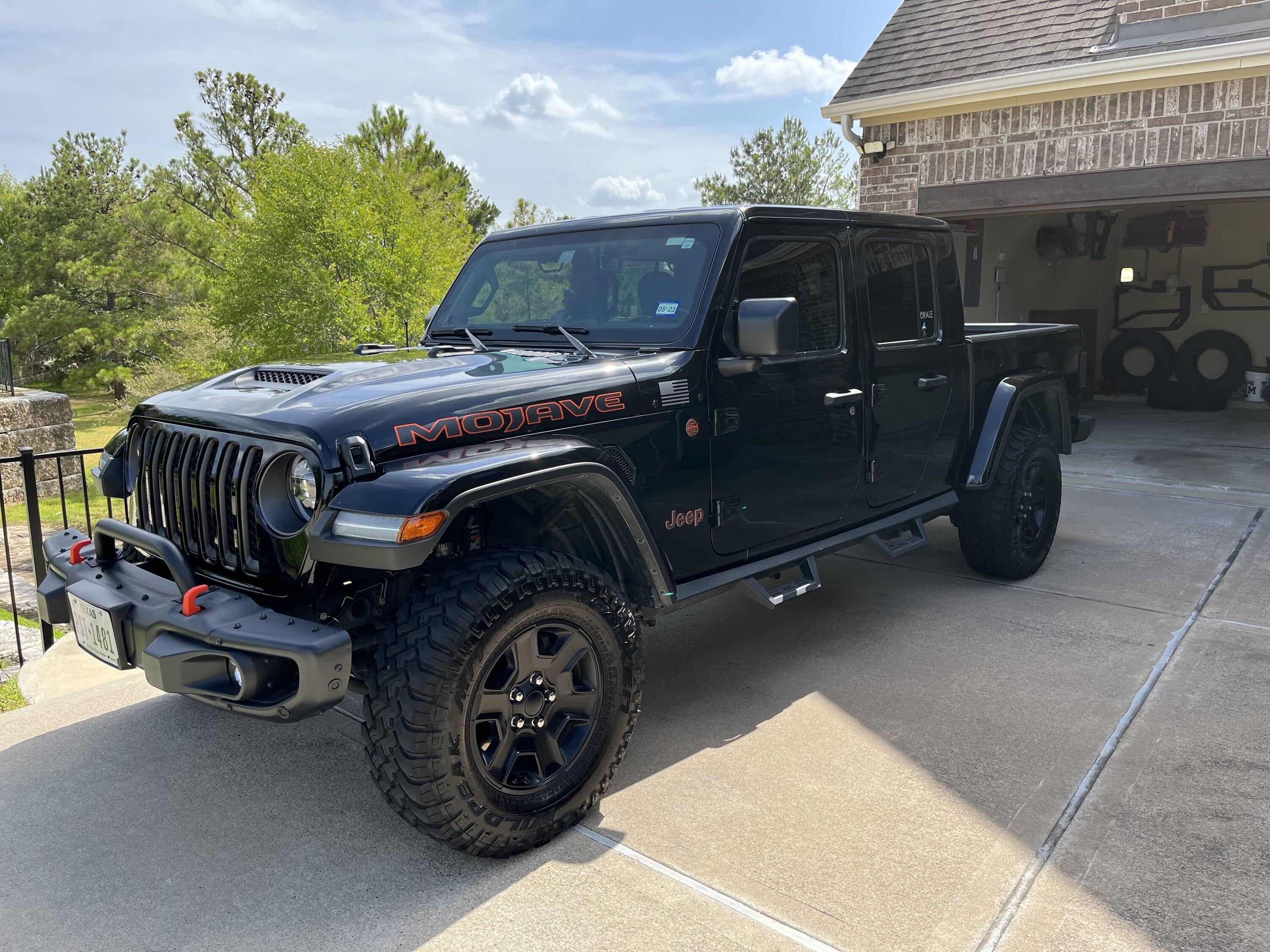 Jeep Gladiator 2021 Gladiator Mojave for sale-Houston, $50k IMG_1866.JPG