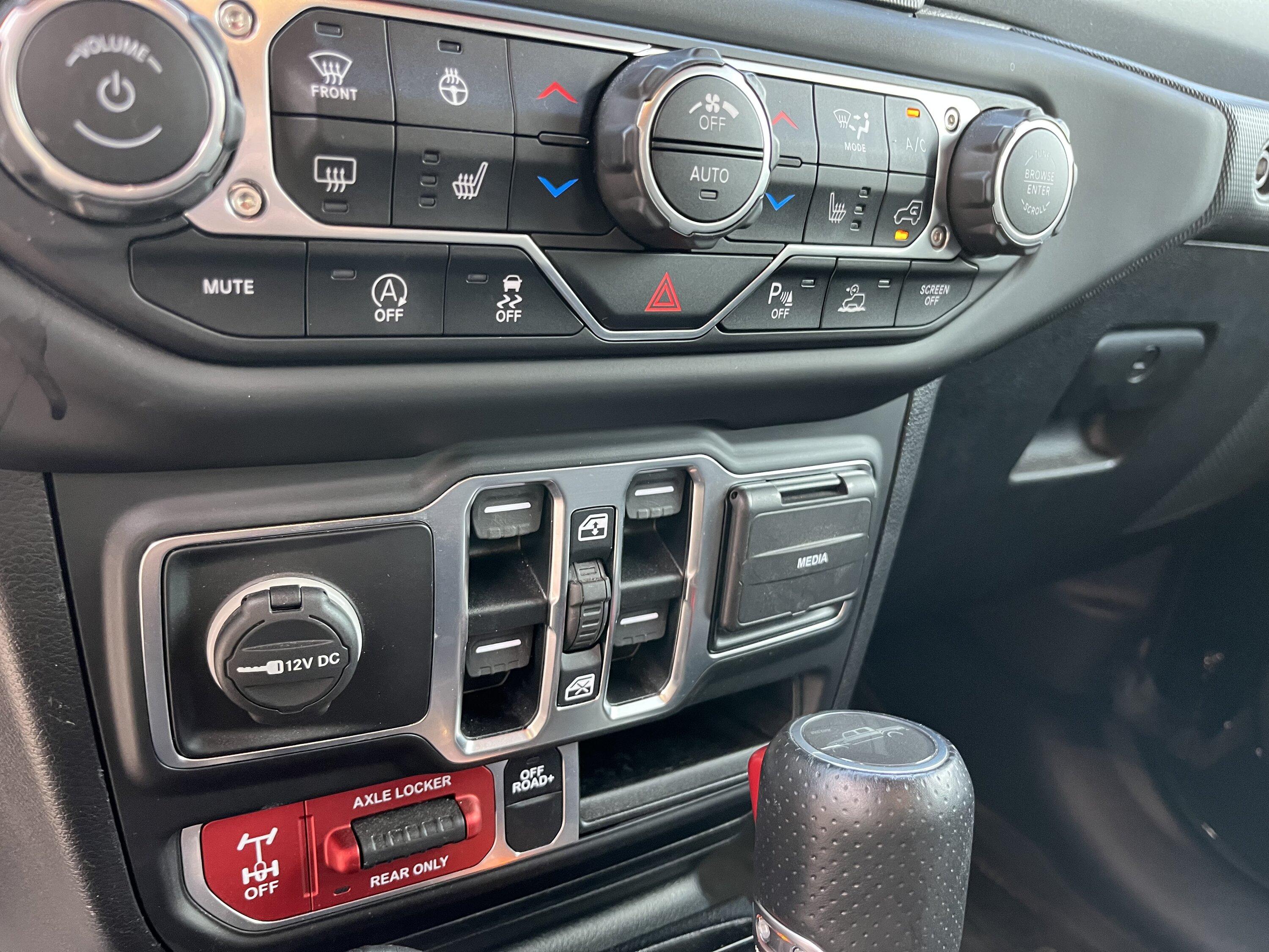Jeep Gladiator 2021 Gladiator Mojave for sale-Houston, $50k IMG_1857.JPG