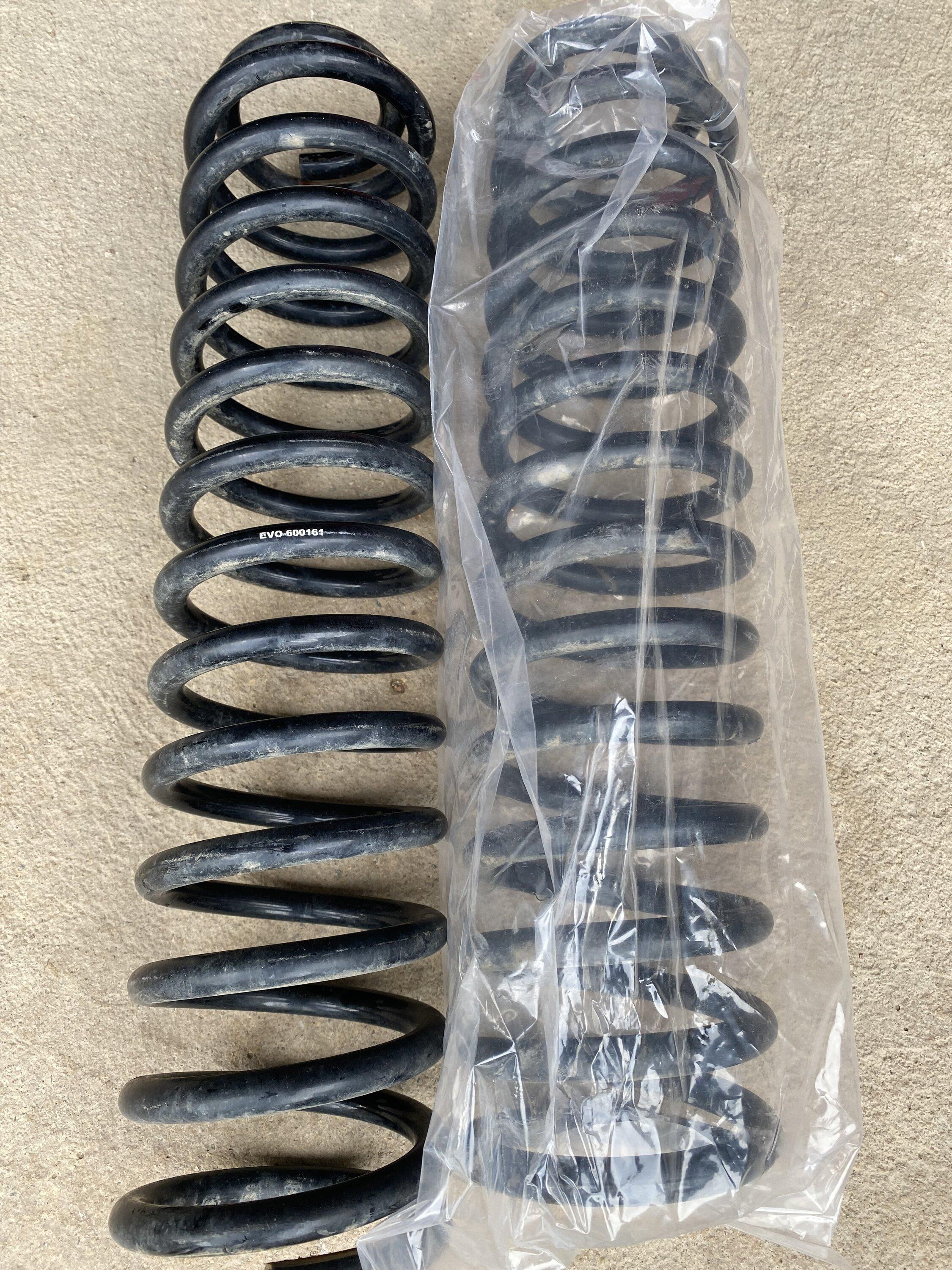 Jeep Gladiator Front and Rear EVO 2.5" spring set IMG-0064