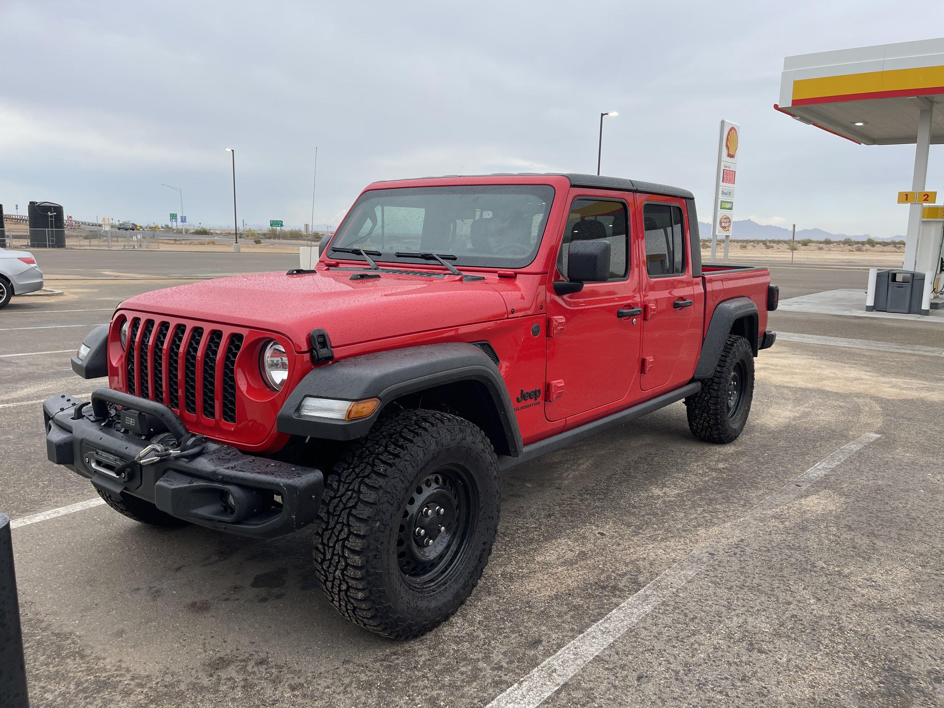 Jeep Gladiator Fender liner does not like strong headwinds. 402DFFB1-2B69-4708-8CD5-DB6A83707249