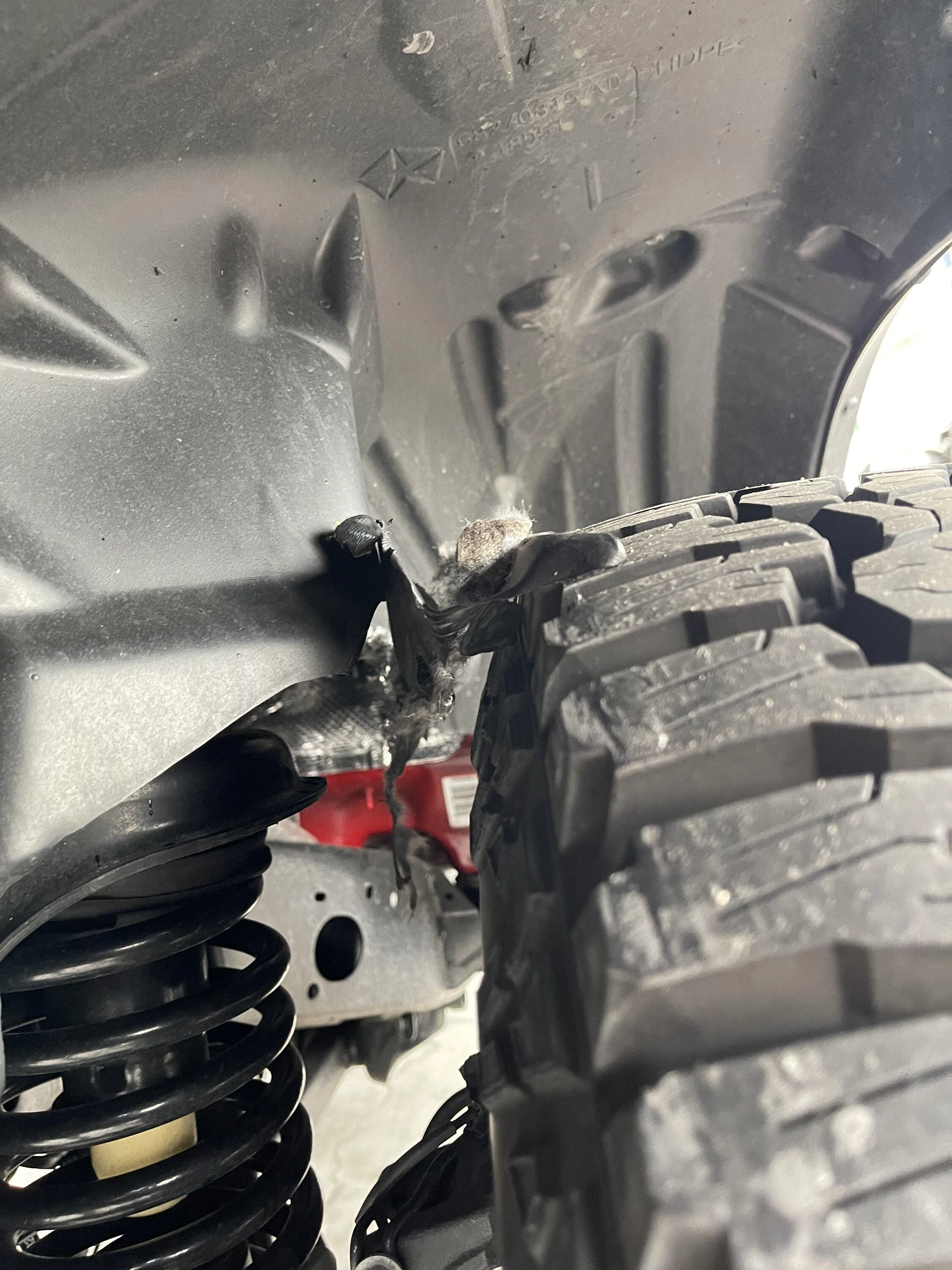 Jeep Gladiator Fender liner does not like strong headwinds. EF7912DC-9AE6-4115-B032-42E68630F82C