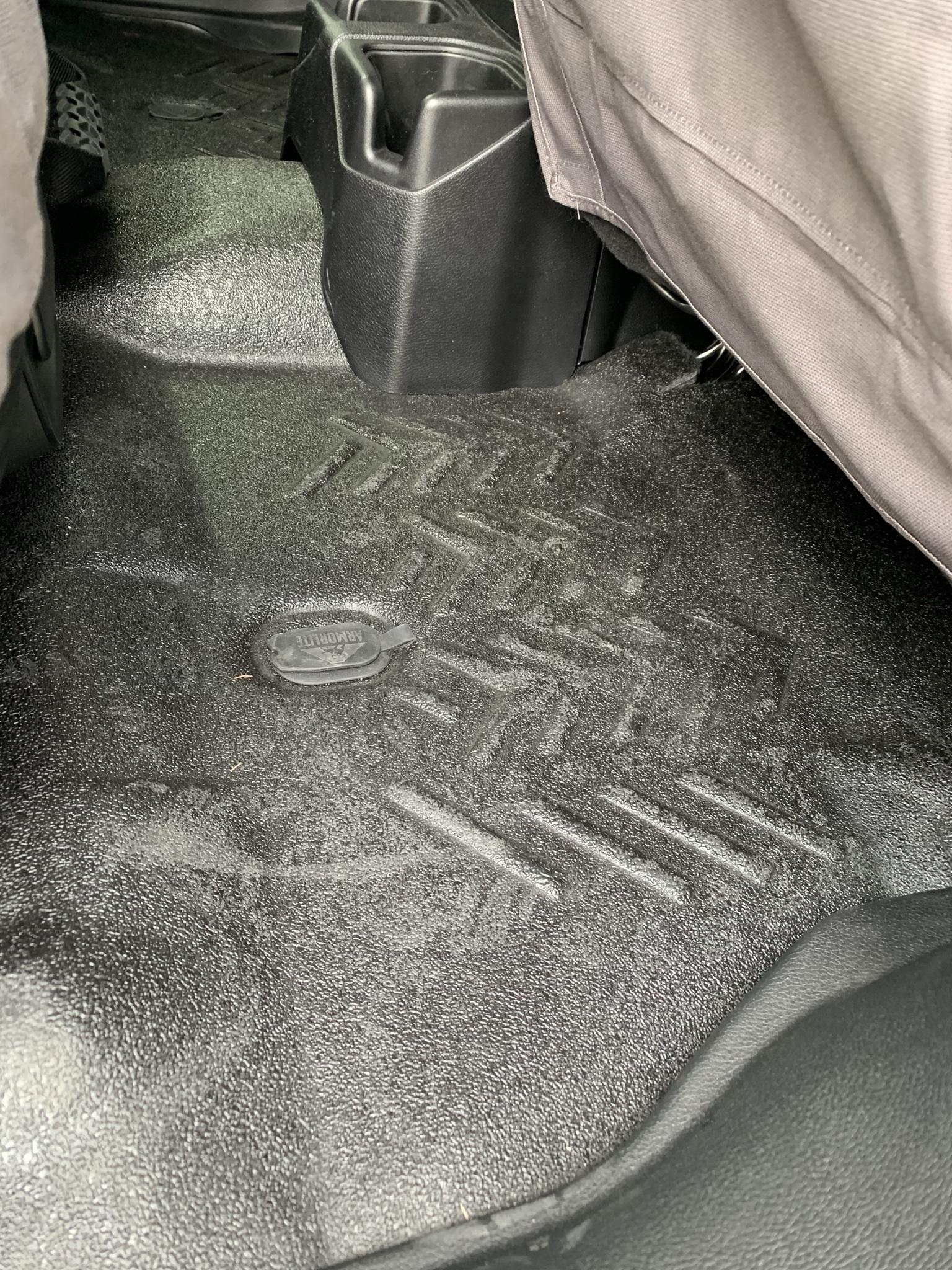 Jeep Gladiator Original interior carpet for sale 0790E44D-5942-4B88-974A-75BBB9365E02