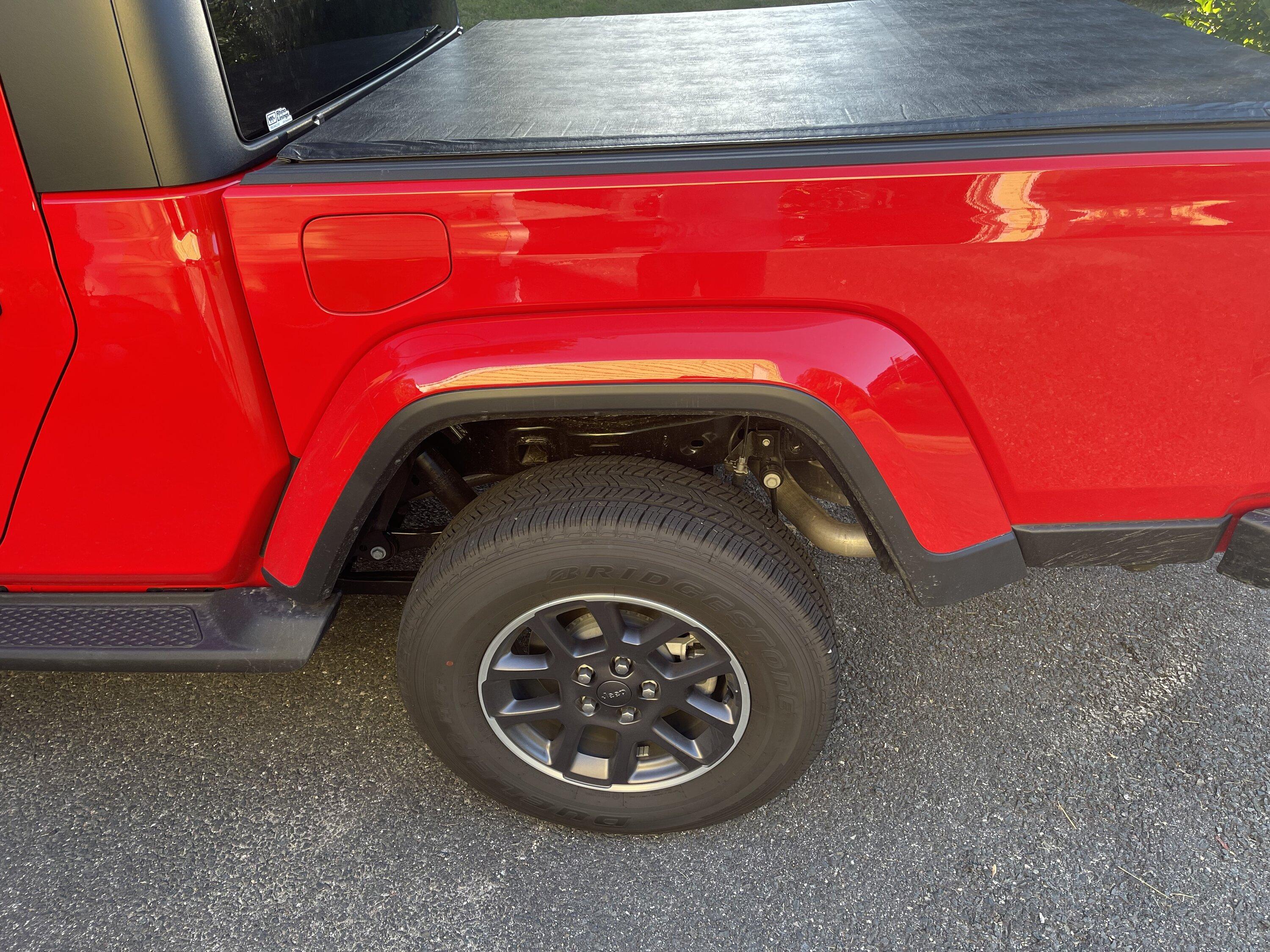 Jeep Gladiator It fits! 5484E08F-E0EB-4BE3-8BFF-54E9C41ED94F