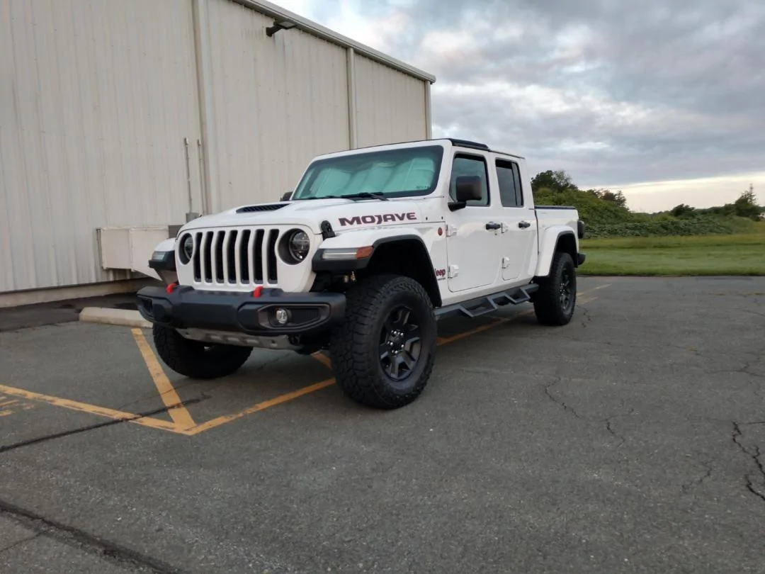 Jeep Gladiator BRIGHT WHITE Gladiator JT Club 4D450569-A465-418A-B7B3-38D9EC416F9B