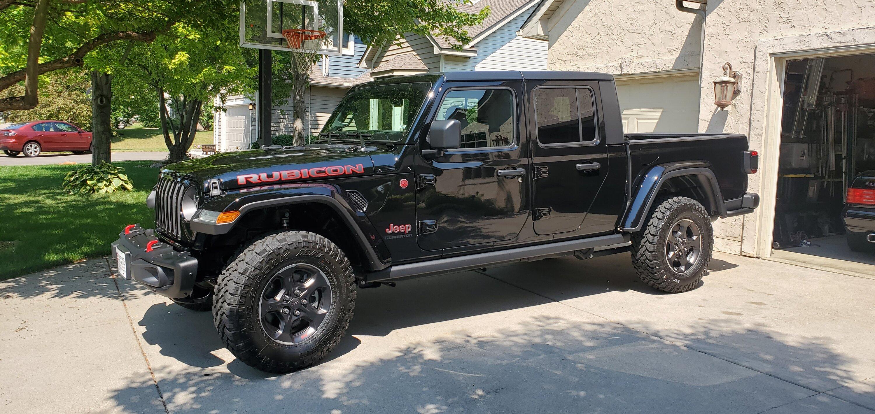 Jeep Gladiator Spacer vs Lift Kit Stock