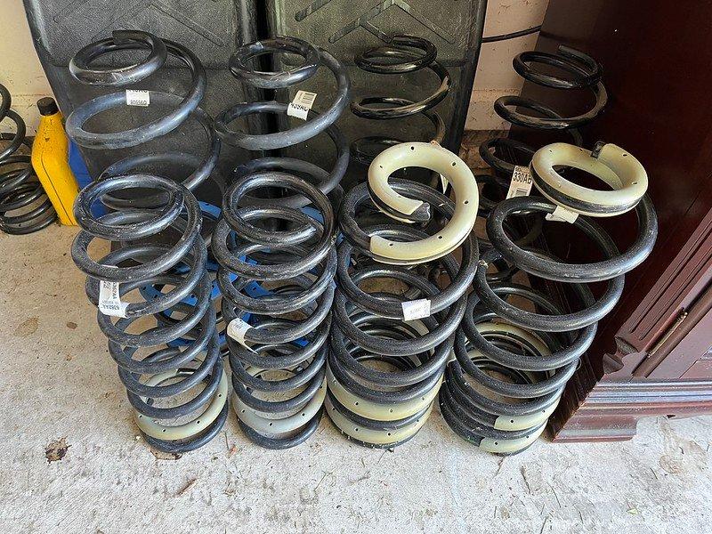 Jeep Gladiator Rubicon Spring Set 294758415_5093846944060763_6958379945630188777_n