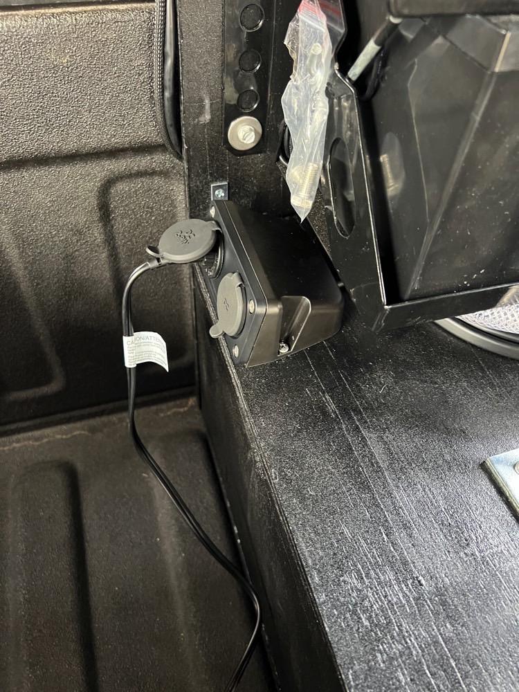 Jeep Gladiator What did you do TO your Gladiator today? [ADMIN WARNING: NO POLITICS, NO GUN TALK] 31_FridgeHardwirePort