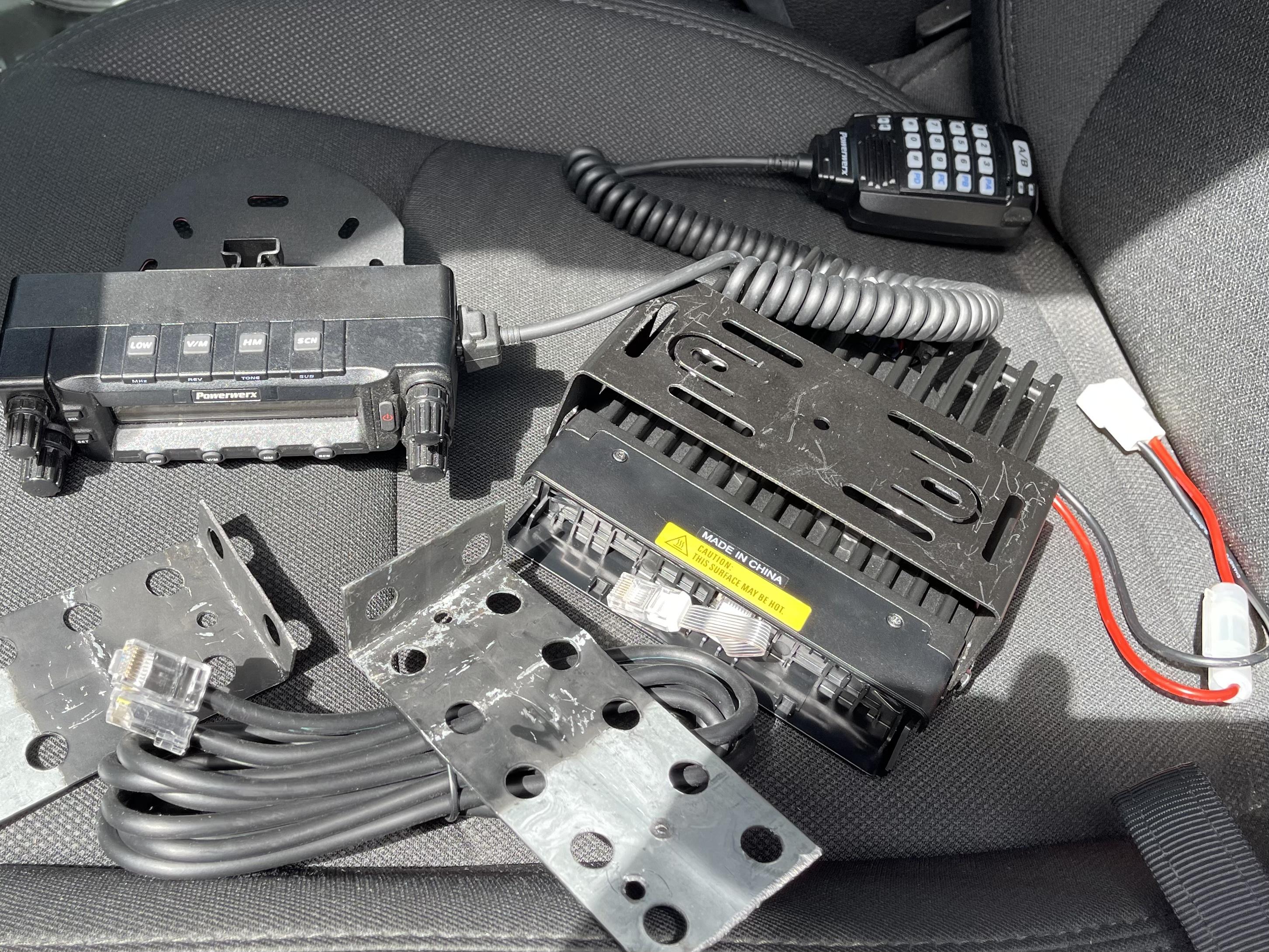 Jeep Gladiator Mounting DB-750X Dual Band Radio 15E6FF93-3C8E-4145-B7F5-F8AC8EBB4A3B