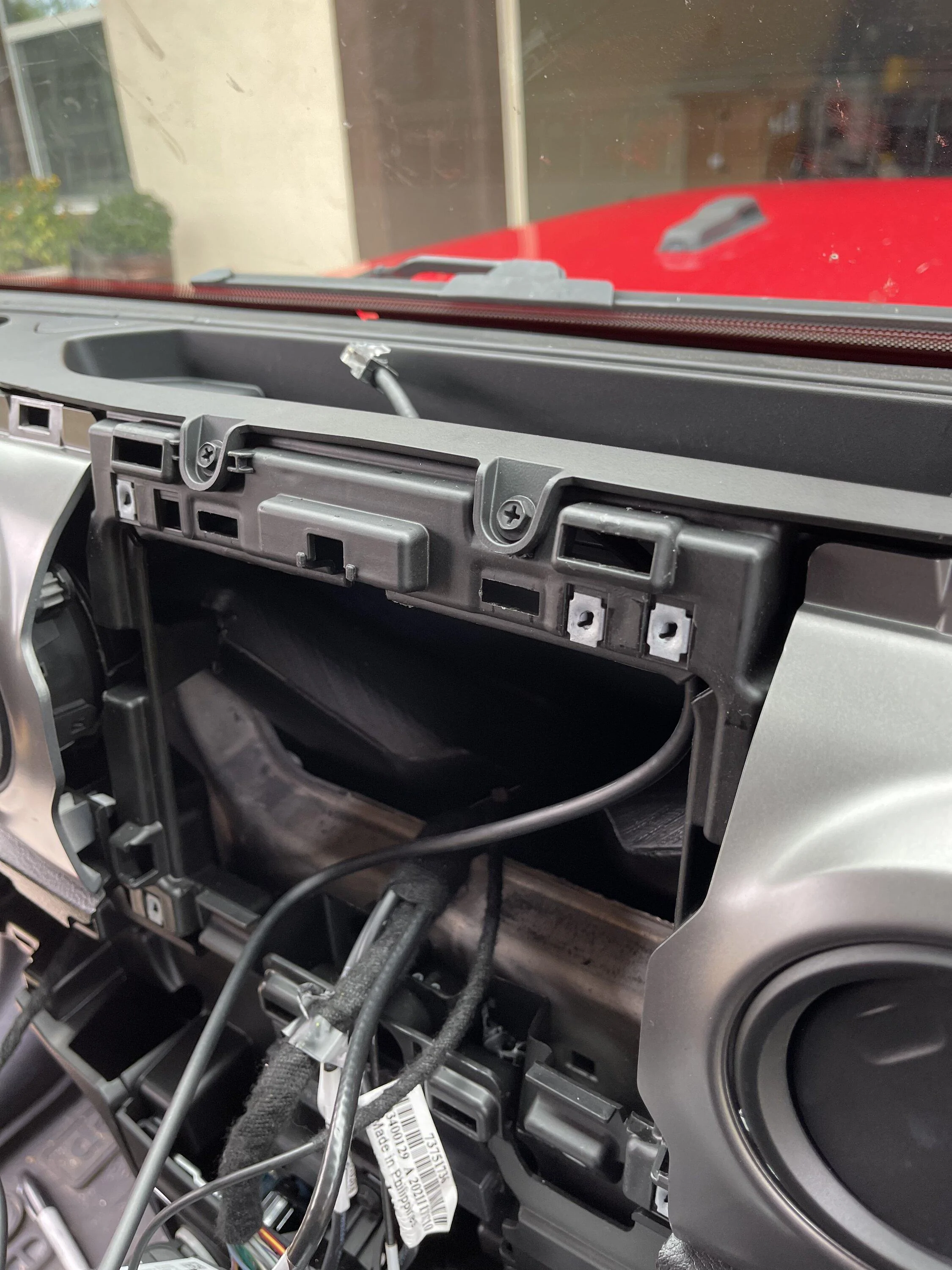 Jeep Gladiator Mounting DB-750X Dual Band Radio 943B9B5C-B7B4-413C-9AC3-5A397FE6409D