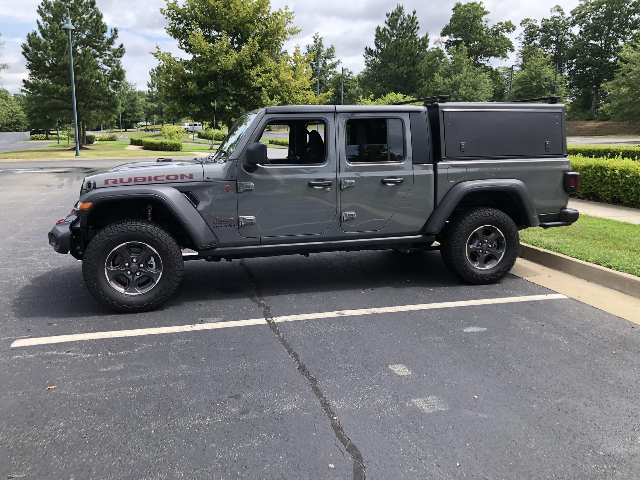 Jeep Gladiator STING GRAY Gladiator JT Club 8878166E-6D27-48AF-90C1-561F25D9664C