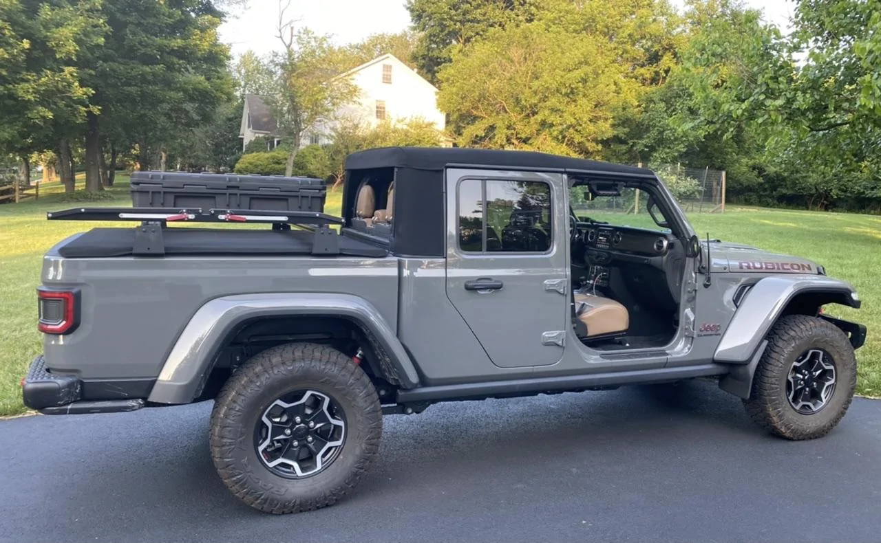 Jeep Gladiator STING GRAY Gladiator JT Club 25C11F46-EA97-4EB5-B373-B3DA90AE4DB7