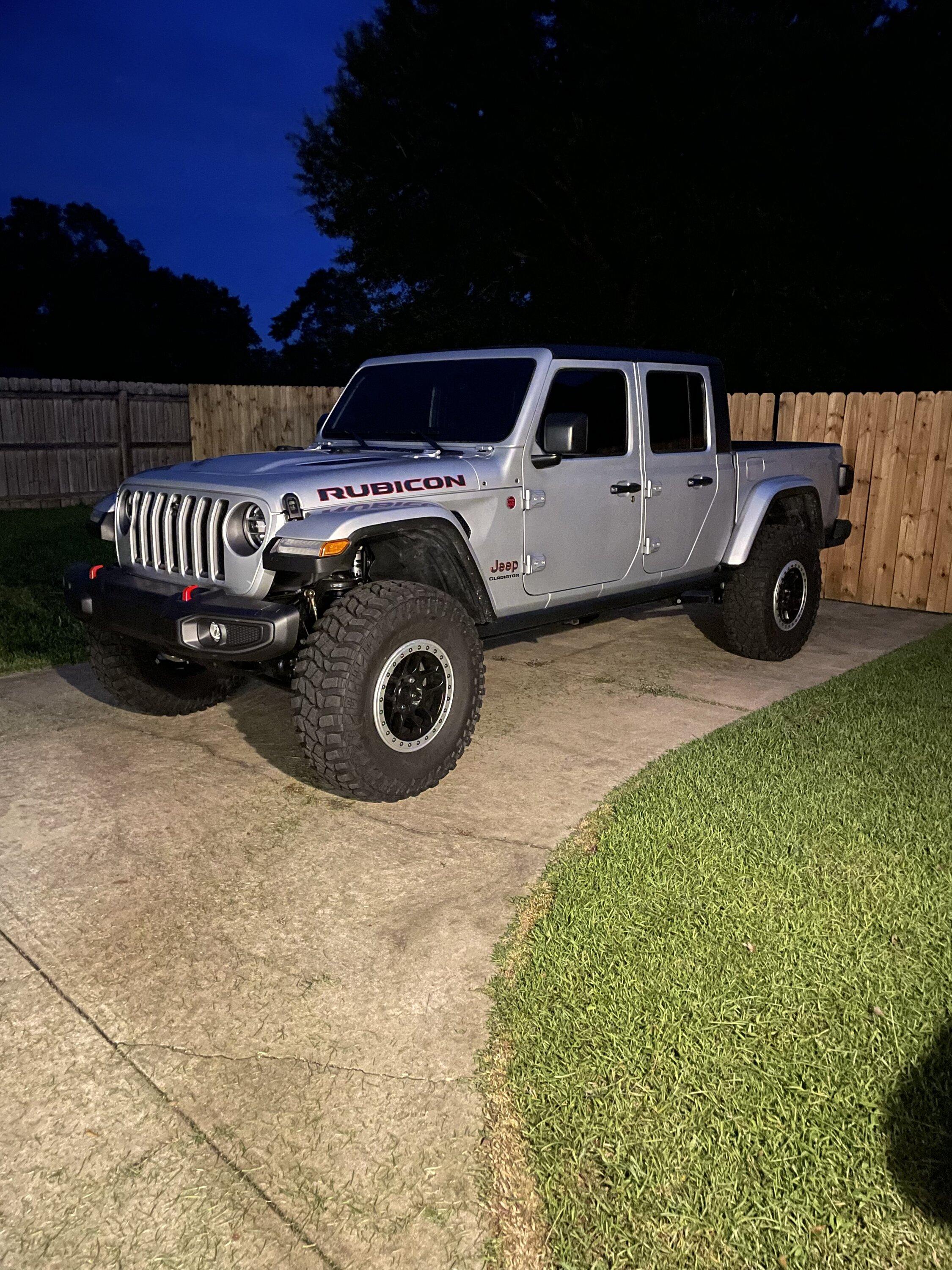 Jeep Gladiator Clayton Off Road JT Suspension Systems EFE42E1F-20D6-4EA4-9C3E-E7042497933F