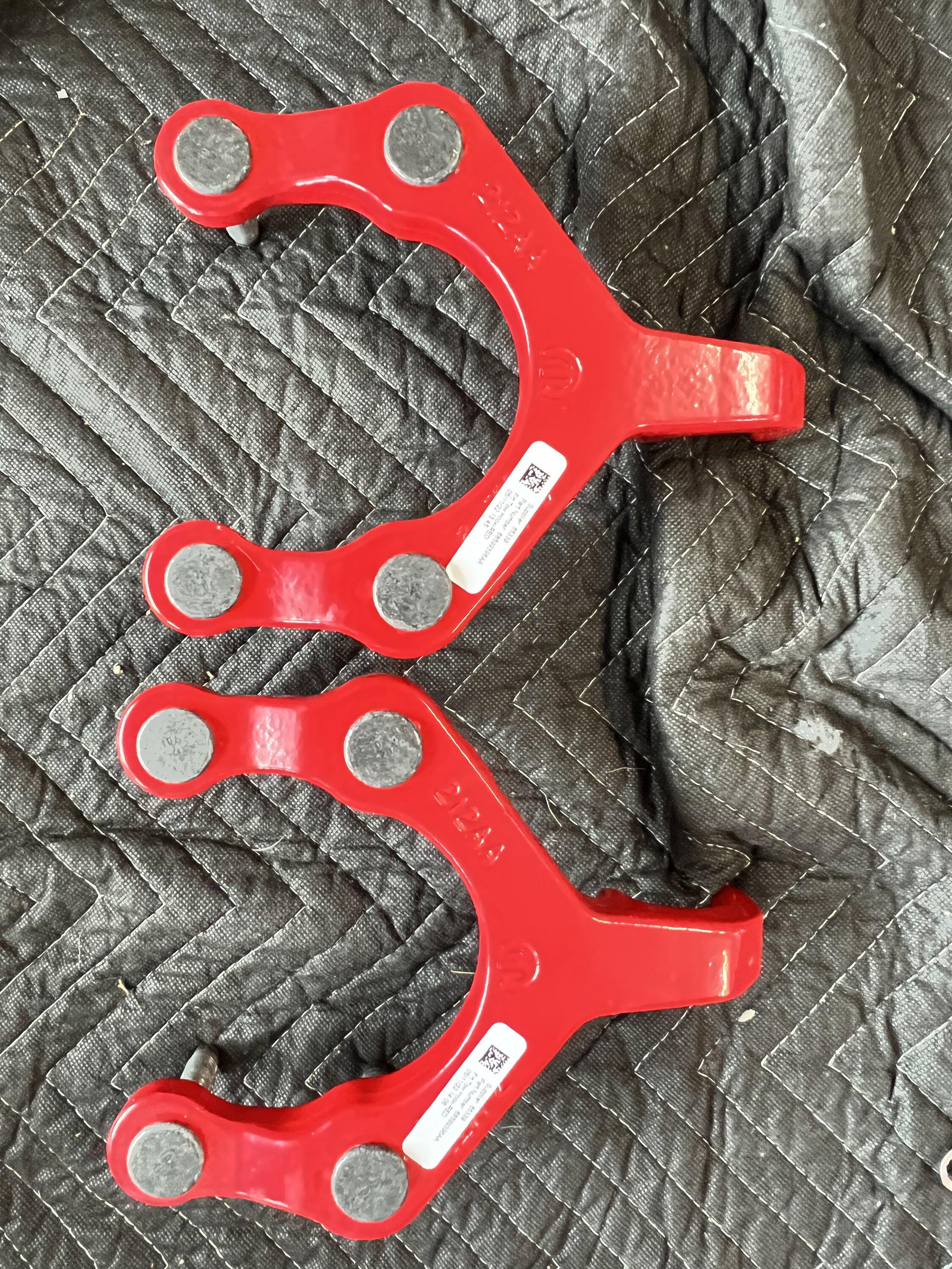 Jeep Gladiator TOW HOOKS (red) DB2EDD1C-E787-4F13-9762-683B83A0AFF6