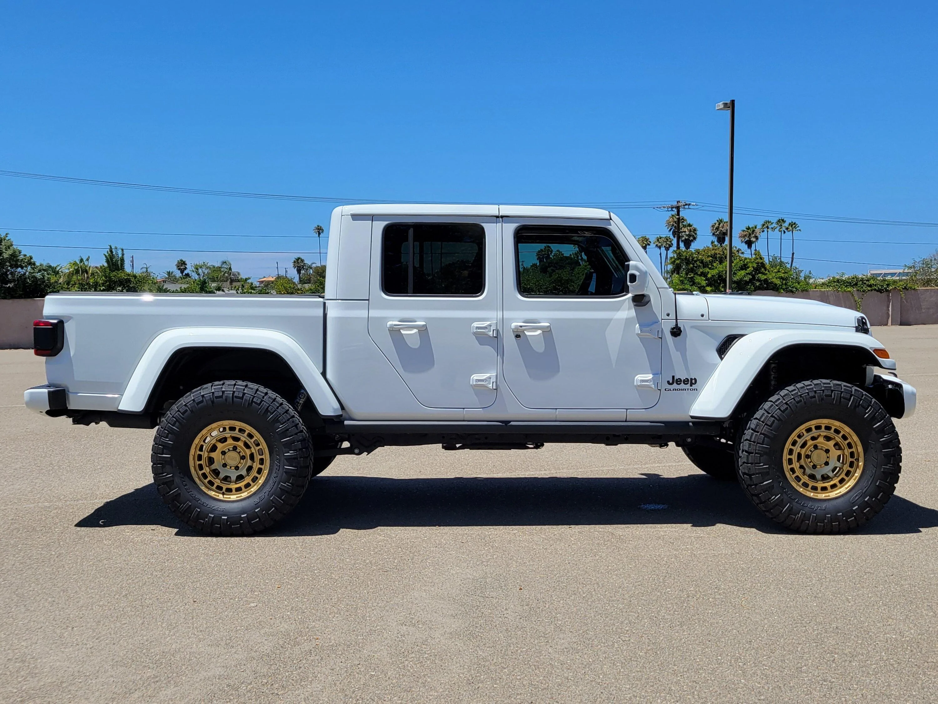 Jeep Gladiator 2021 High Altitude EcoDiesel 5k miles F6D023BE-5D55-43AF-A918-2C4FB765DA1A