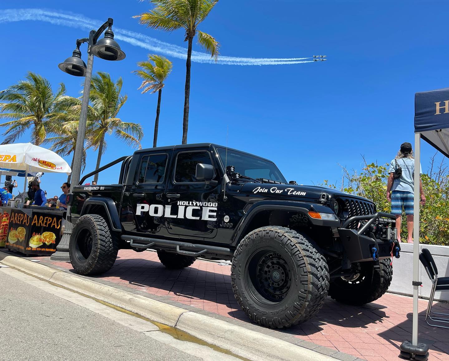 Jeep Gladiator New Gladiator Police Trucks in Hollywood, FL 279778540_358976426256308_8122069431676528927_n