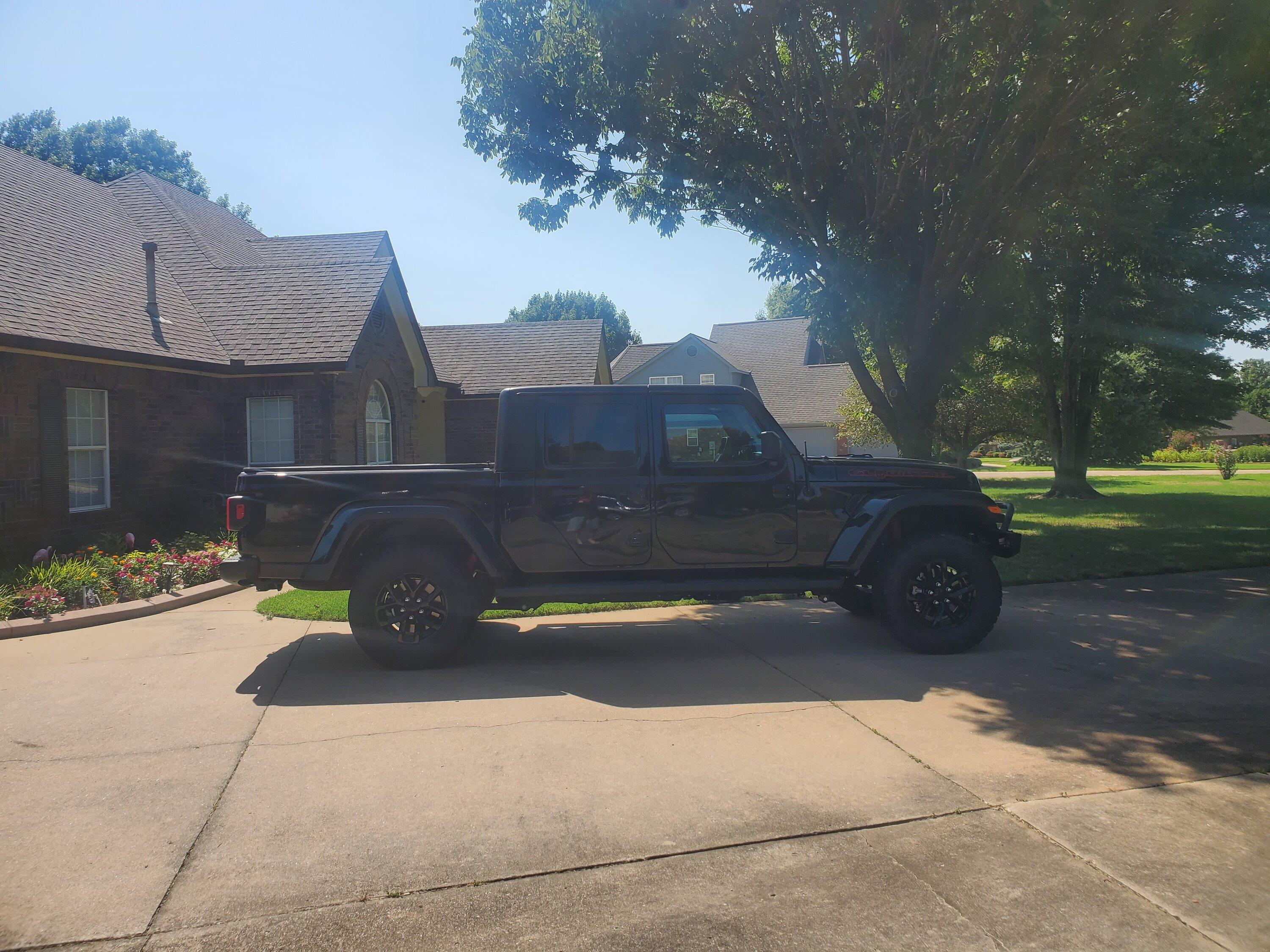 Jeep Gladiator Rancho 1.5" LEVEL IT system for the JT rancho level 2