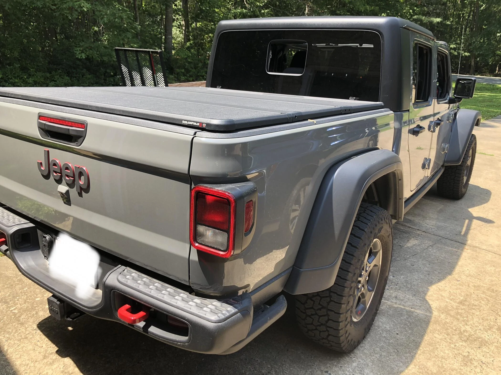 Jeep Gladiator Tri-Fold: Extang Solid Fold 2.0 (Fredericksburg) 92B31A77-D5BD-4B72-A1BC-A966C757B973