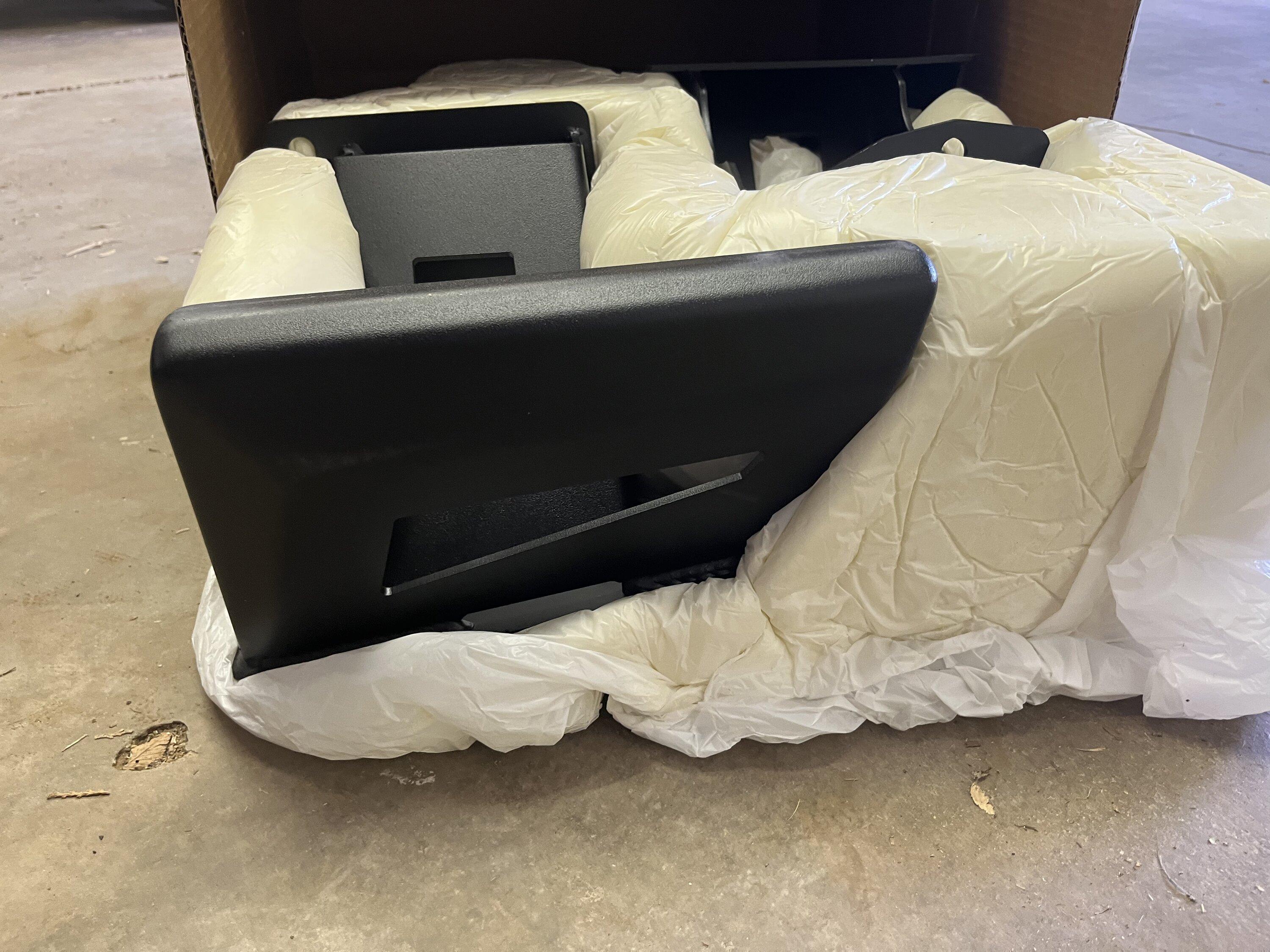 Jeep Gladiator LOD Bed Sliders D1B9BF95-54C0-485C-BA89-B098960E30C1