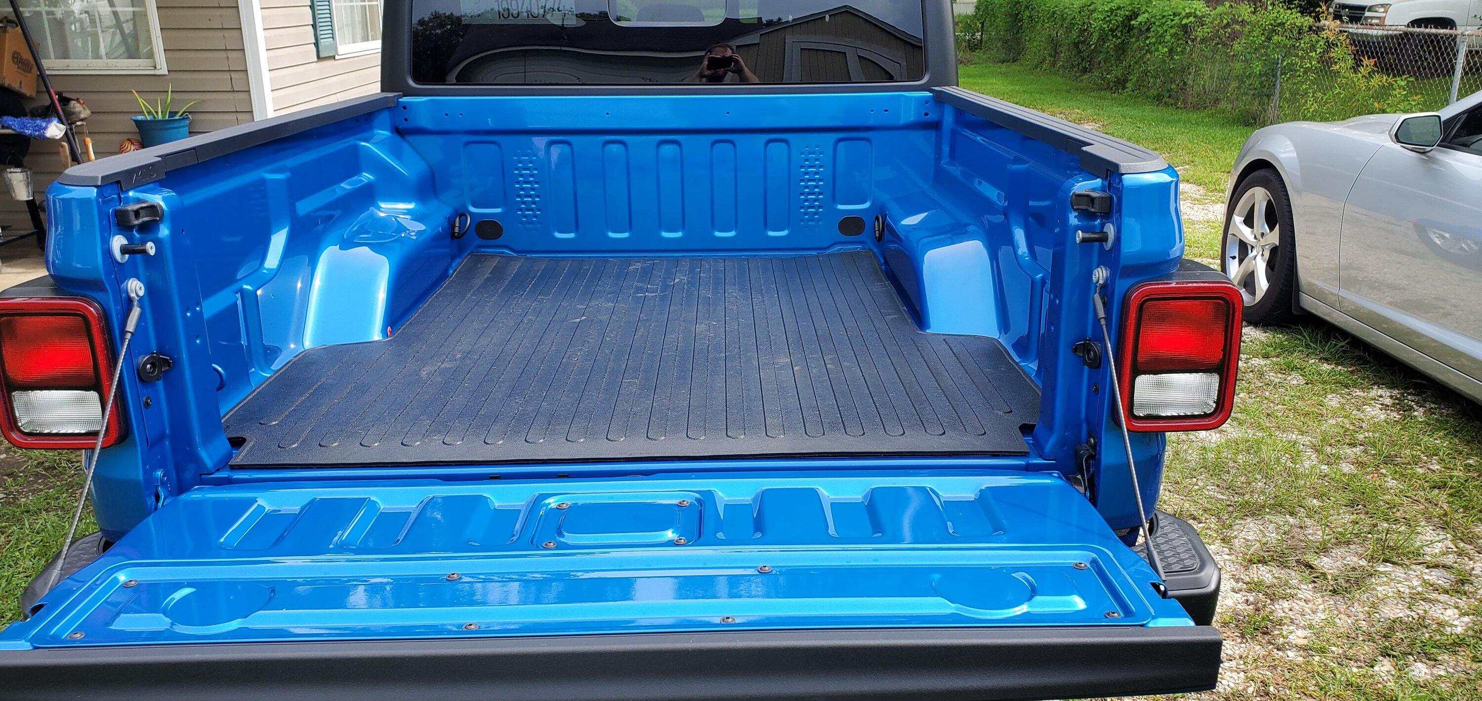 Jeep Gladiator My new '22 Sport (Hydro Blue) 20220806_161501