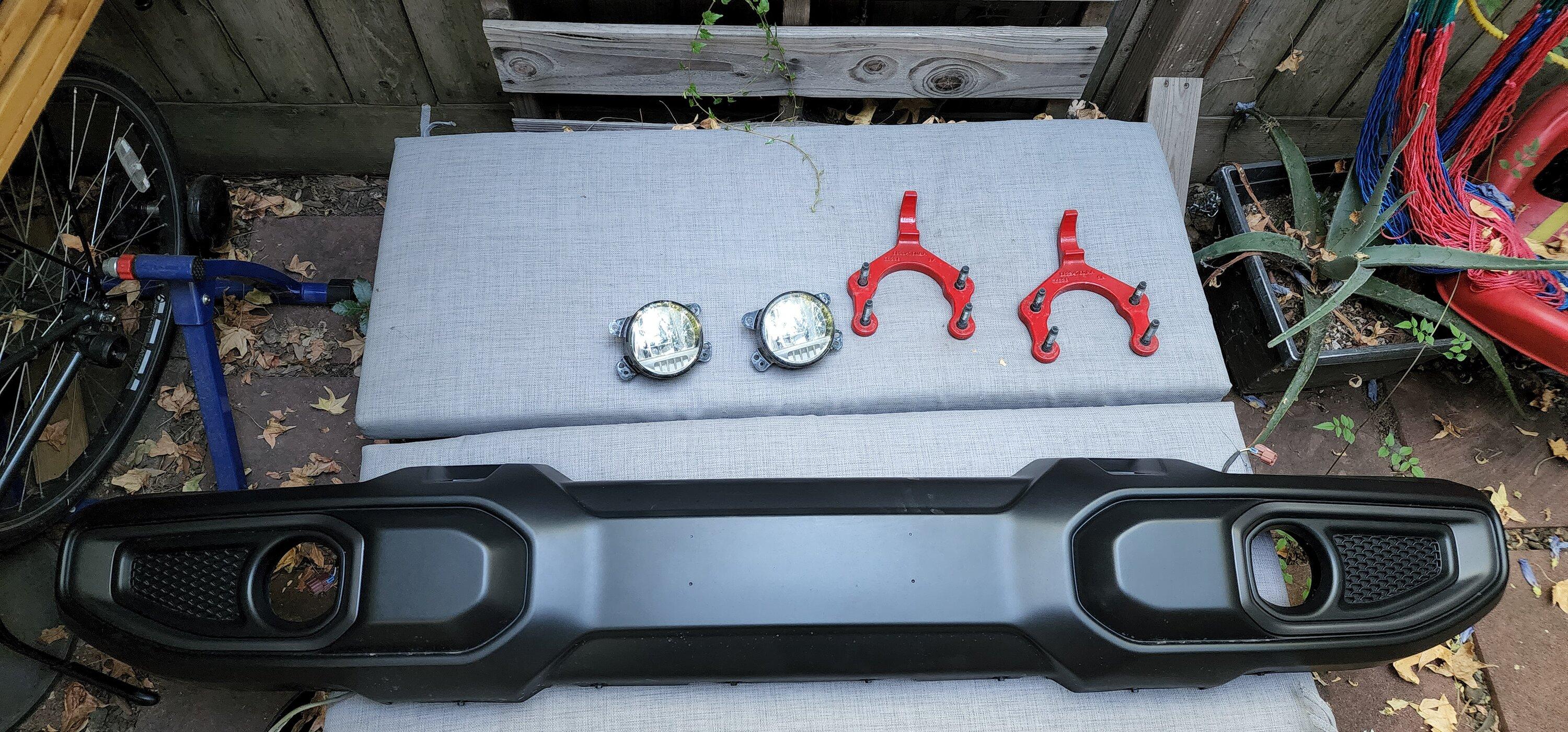 Jeep Gladiator OEM Mojave Bumper (ceramic coated) - $100 20220806_075100