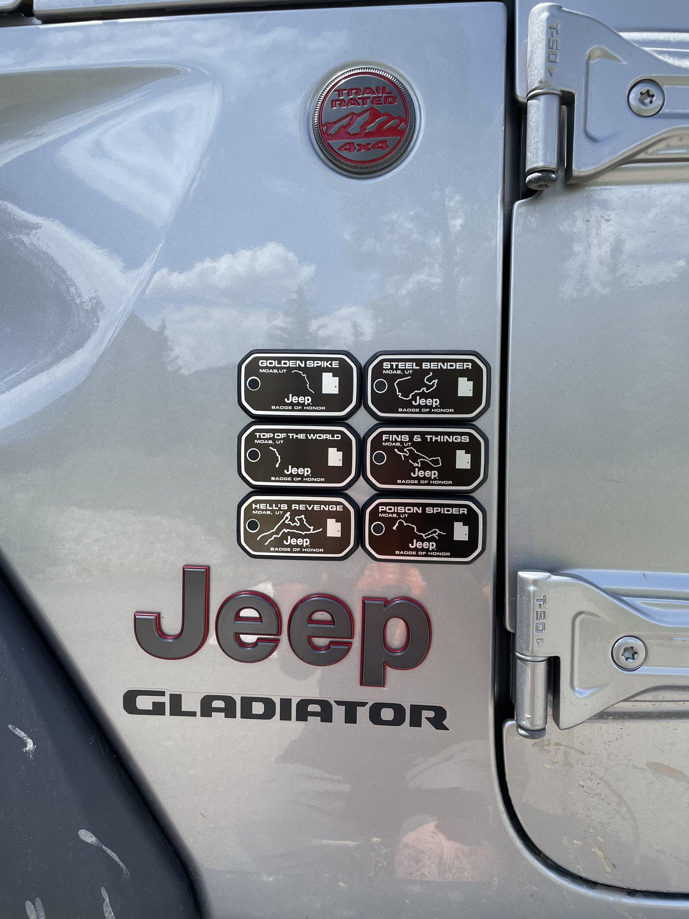 Jeep Gladiator How/where do you put your Badge of Honor badges? 068C0091-2C68-4895-83C2-C37972D6F33D