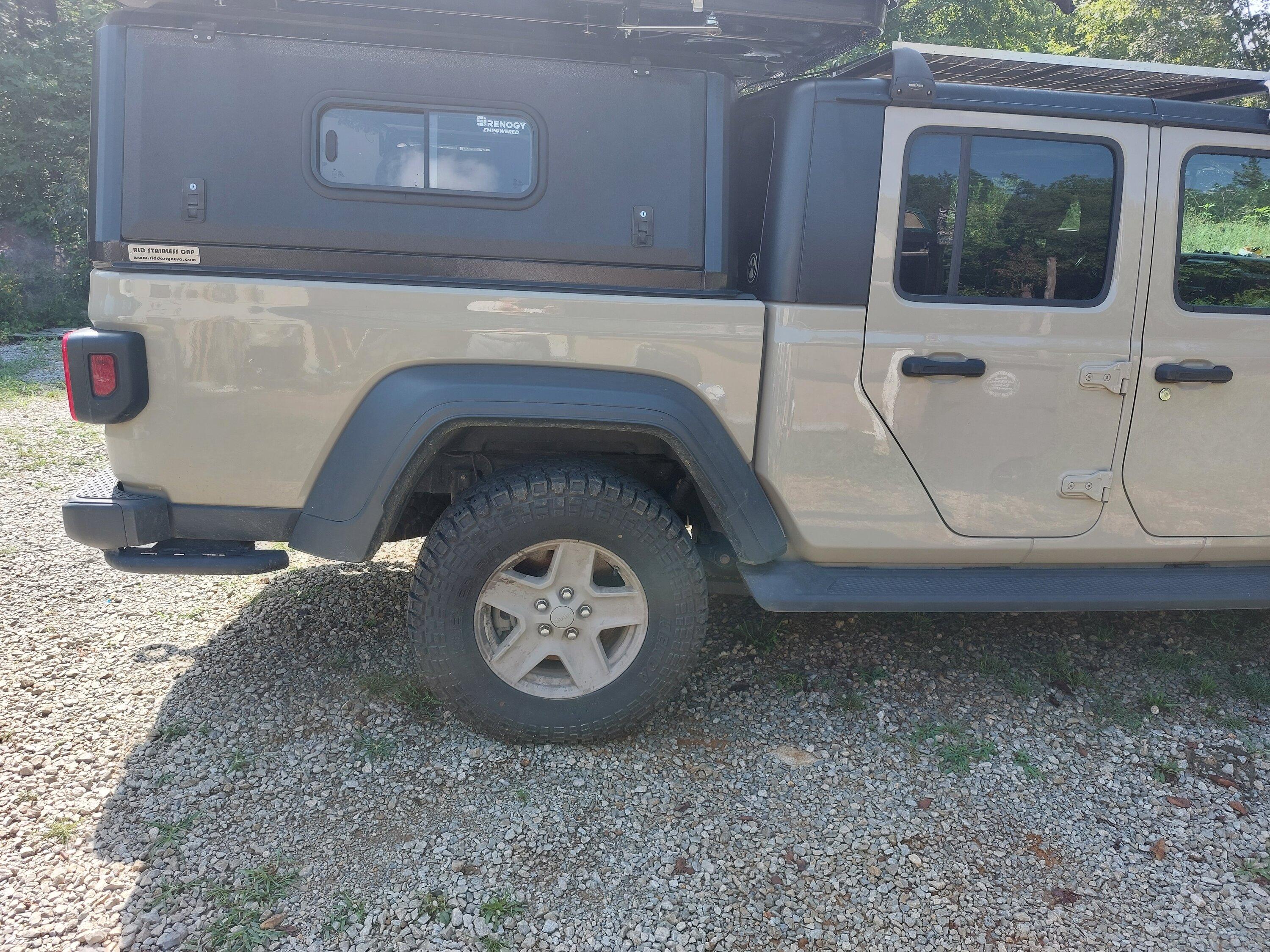 Jeep Gladiator Another AirBag question vs replacing rear springs 20220807_105545