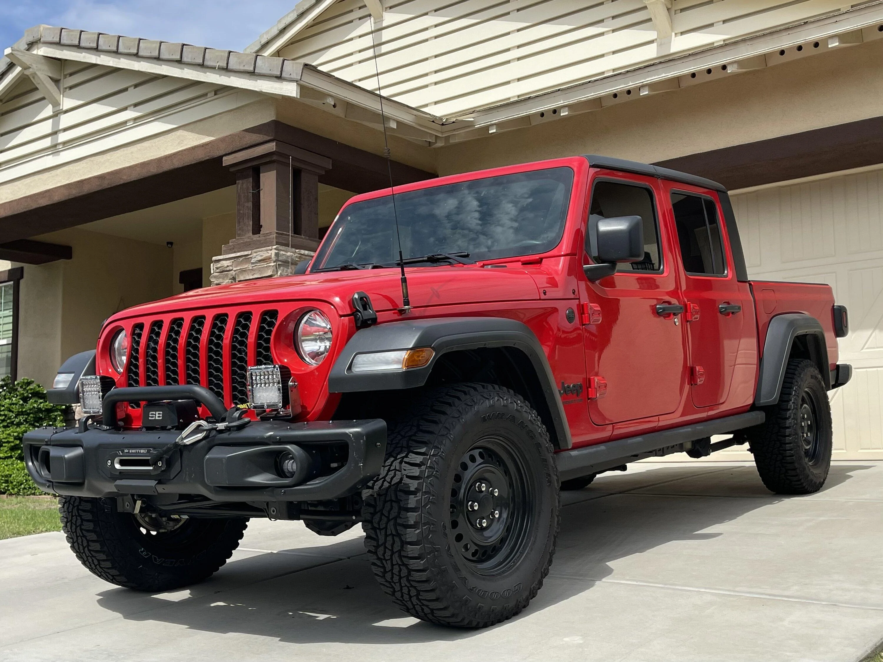 Jeep Gladiator CB and GMRS Install 2BD95C0B-55F6-410A-A9D5-561579DB1D76