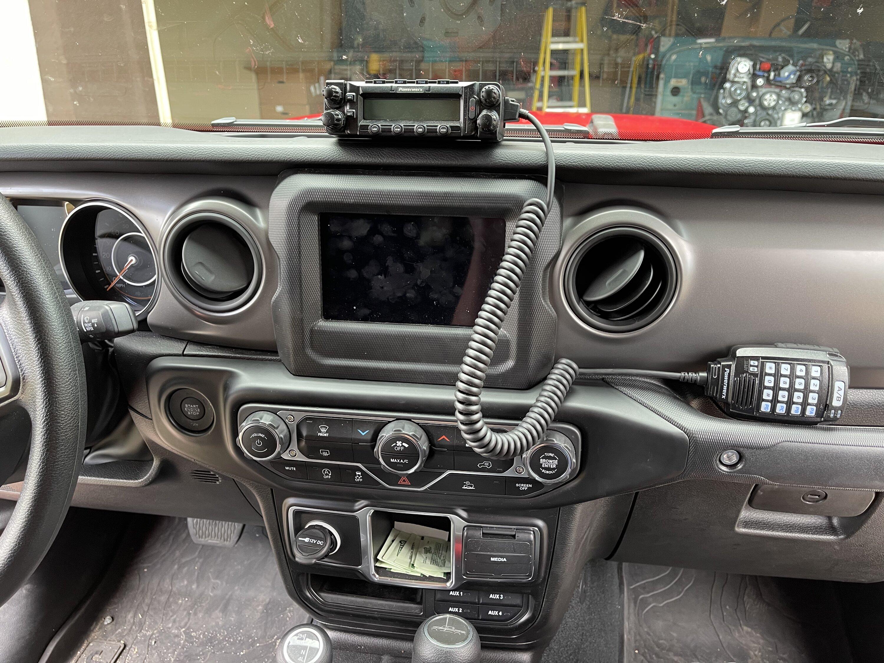 Jeep Gladiator CB and GMRS Install F2F28777-11BA-4B0B-84DD-0F5F92E66CD3