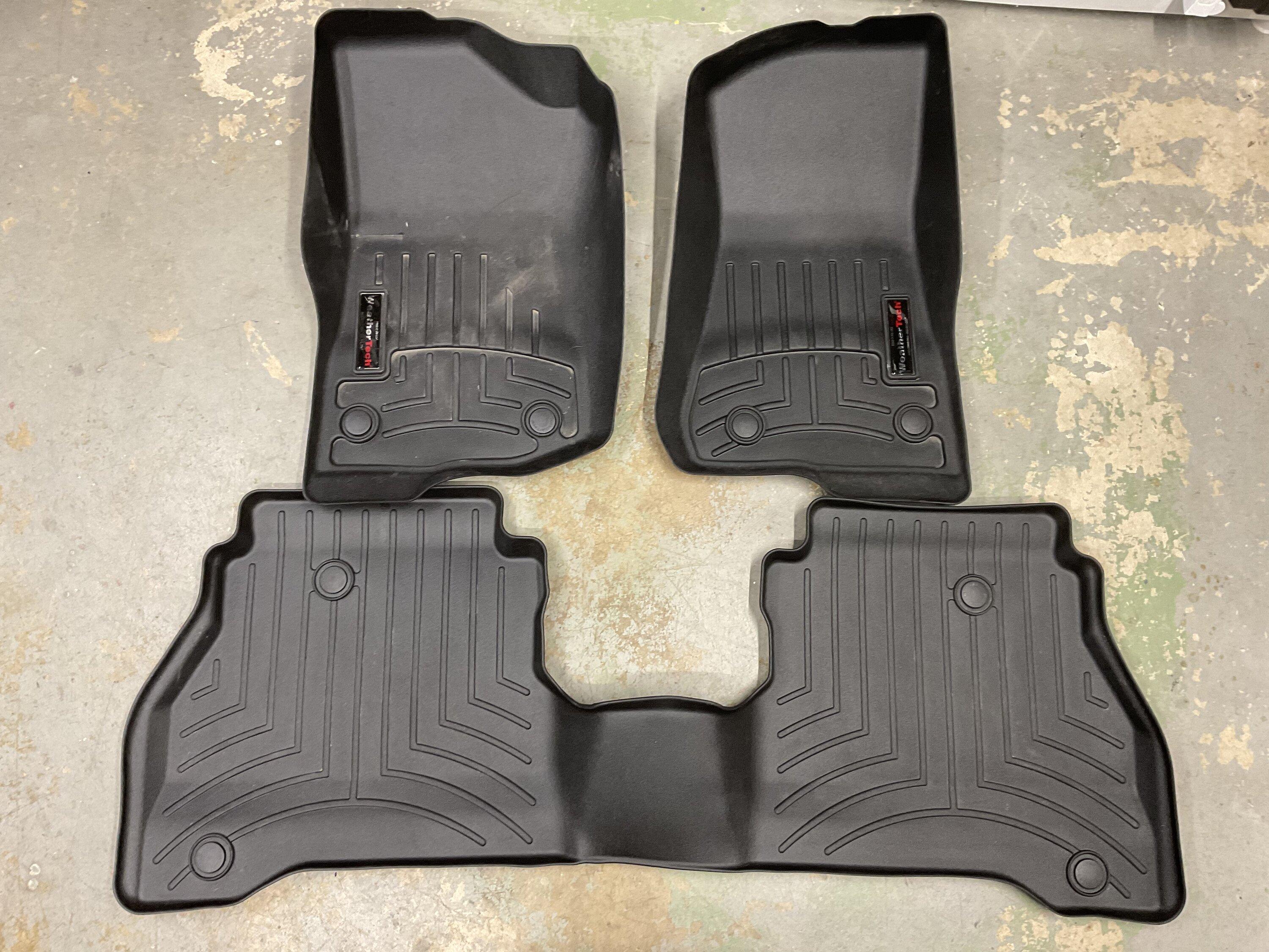 Jeep Gladiator Weather Tech Floorliner Mats Front & Rear F5023A6D-1005-4CBA-926C-1E7B1E60DAD8